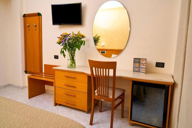 Single Room Balcony,1416855285:JPEG