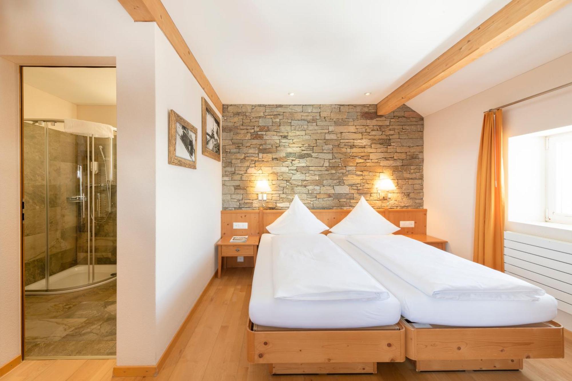 Standard Double Room,1555910074:JPEG
