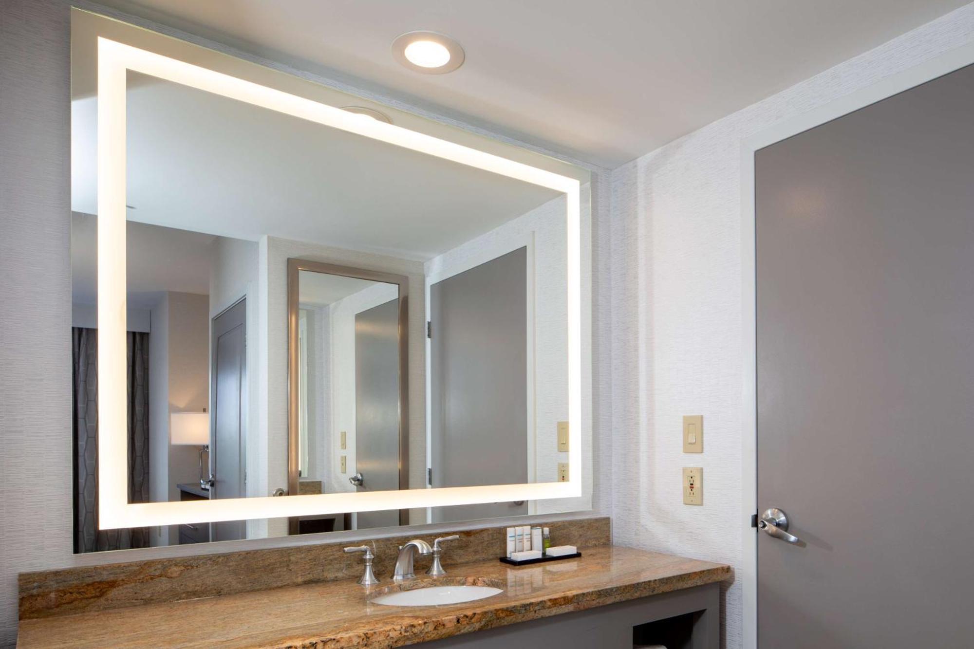 Premium Queen Suite Two Queen Beds Non-Smoking