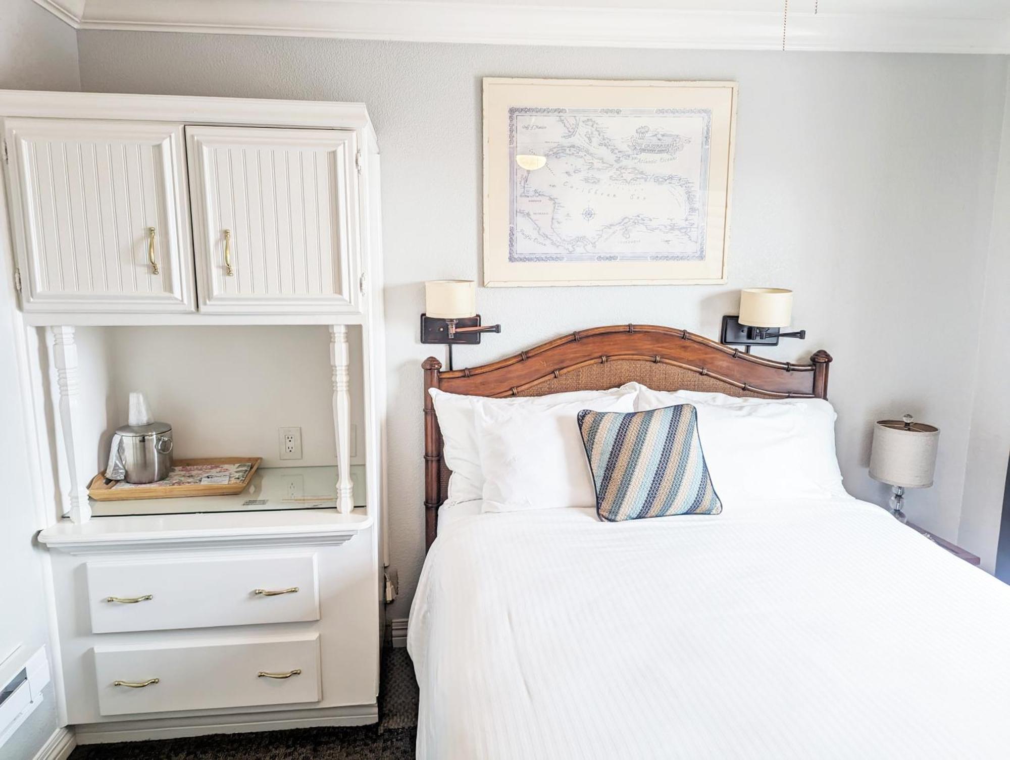 Queen Room Sea View
