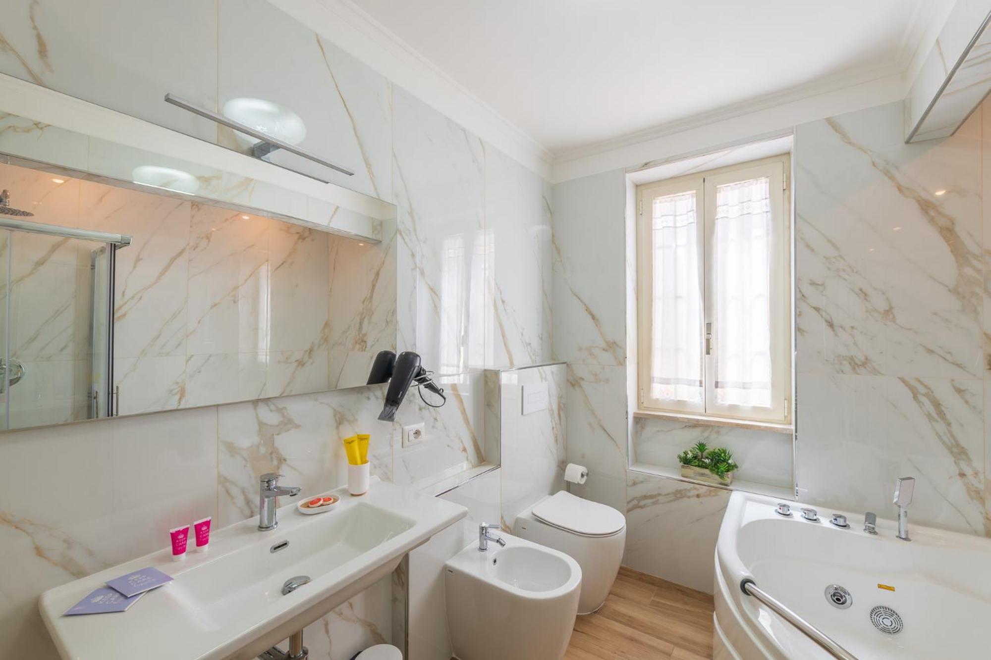 Double Room Spa Bath