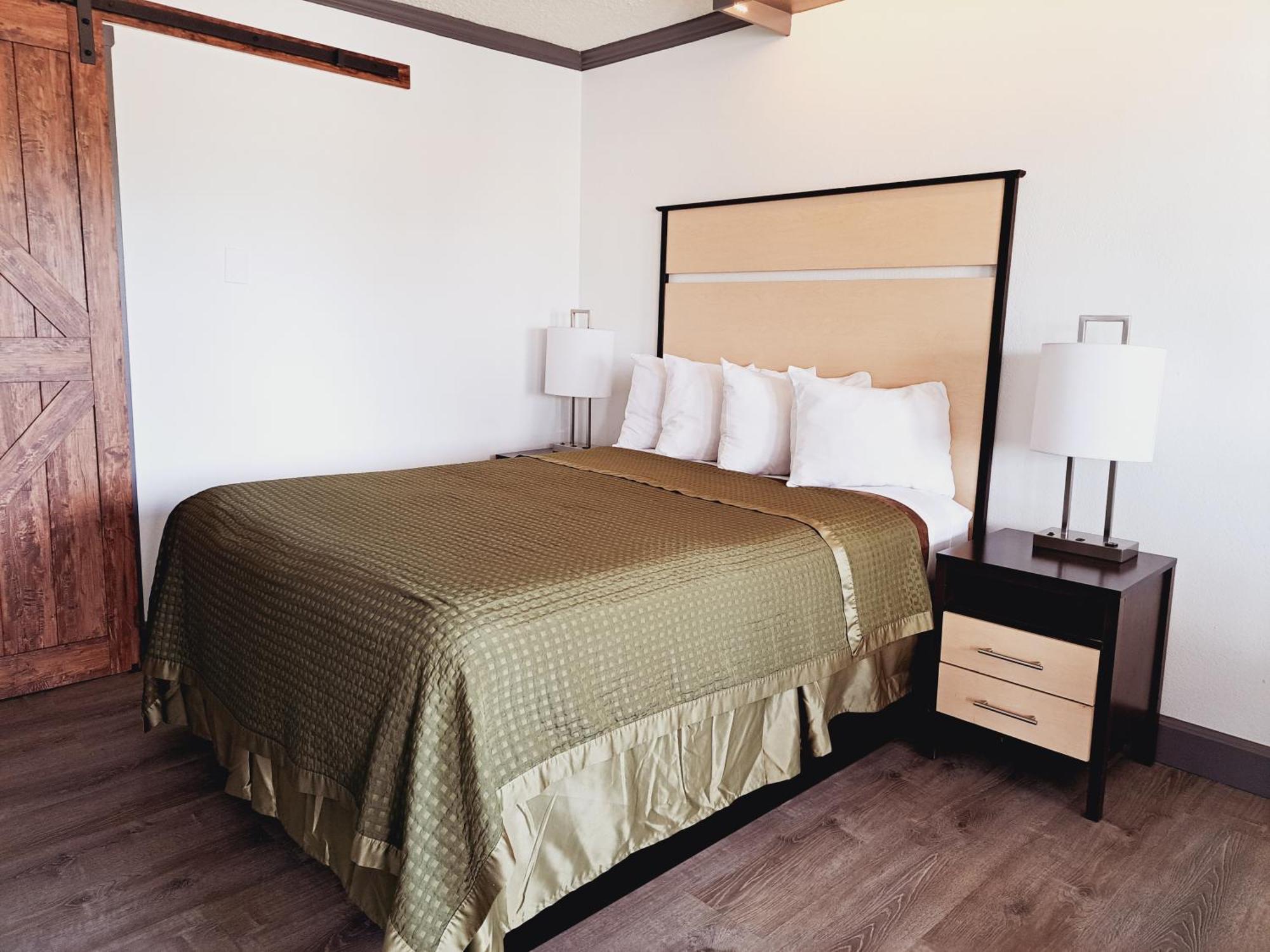 Queen Room