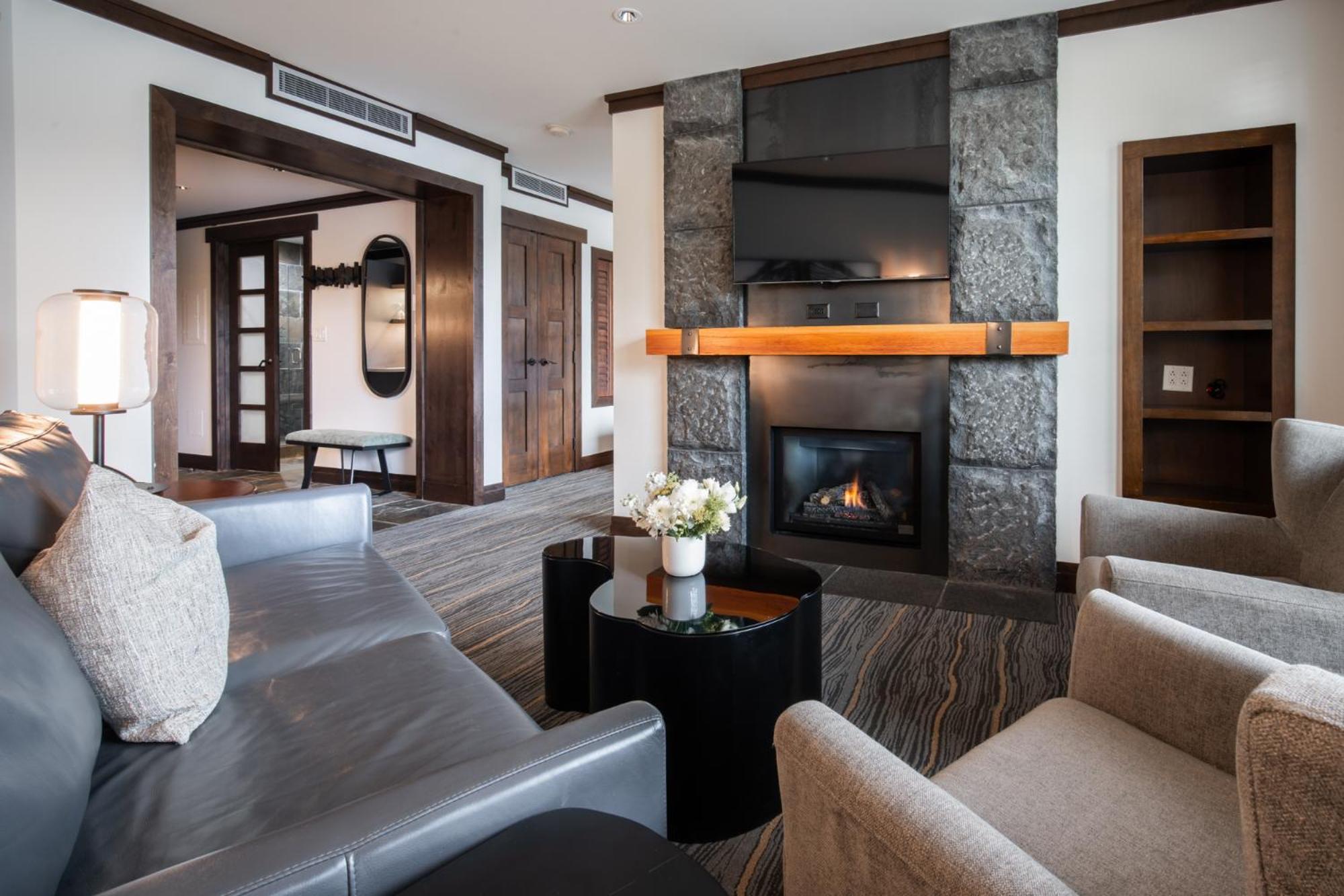 One-Bedroom Suite Lake View