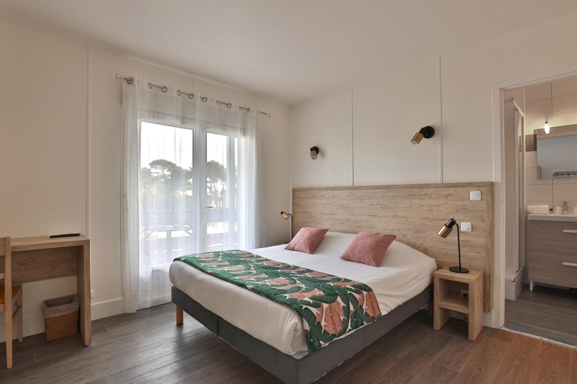 Double Room Garden View