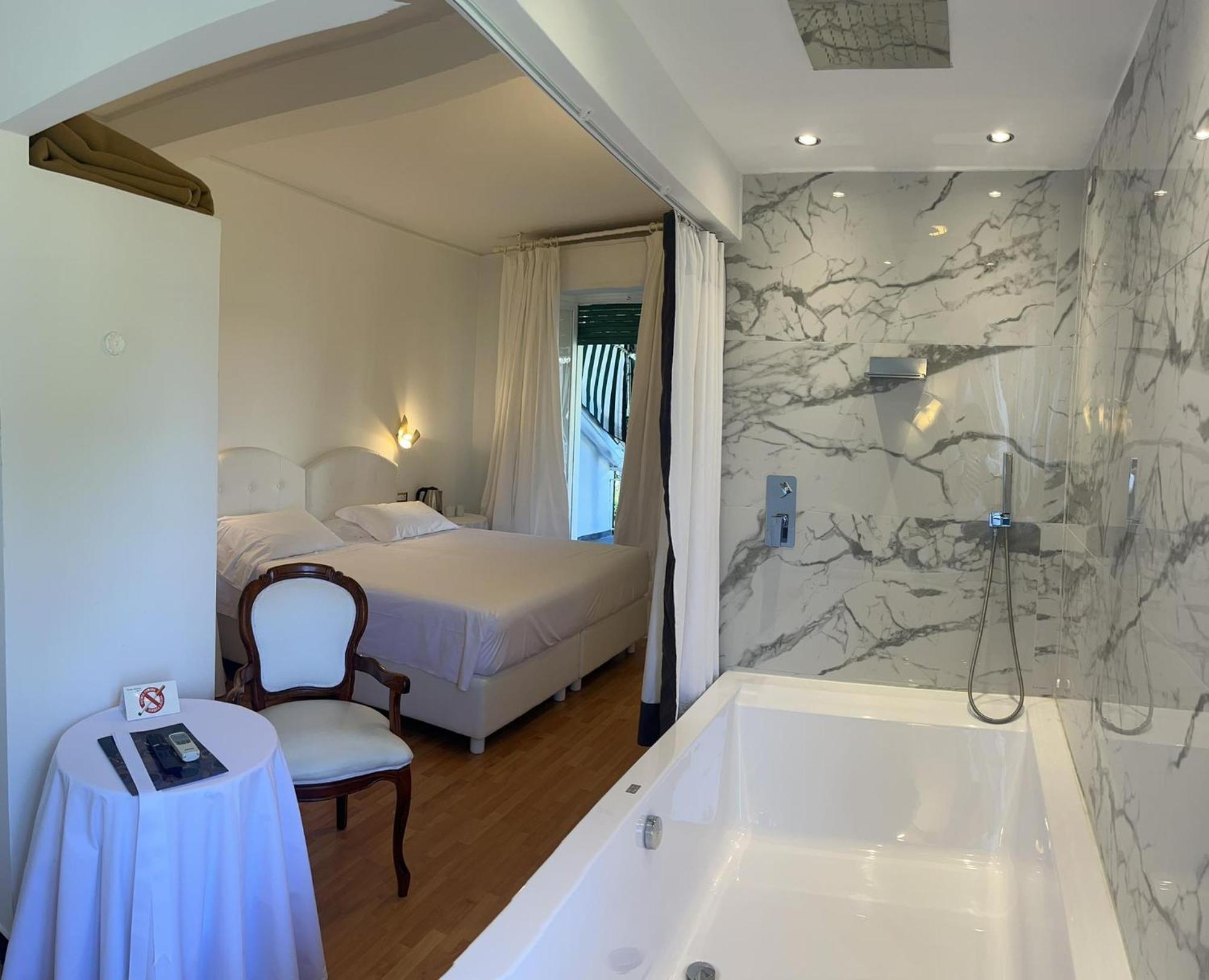 Deluxe Double Room Balcony