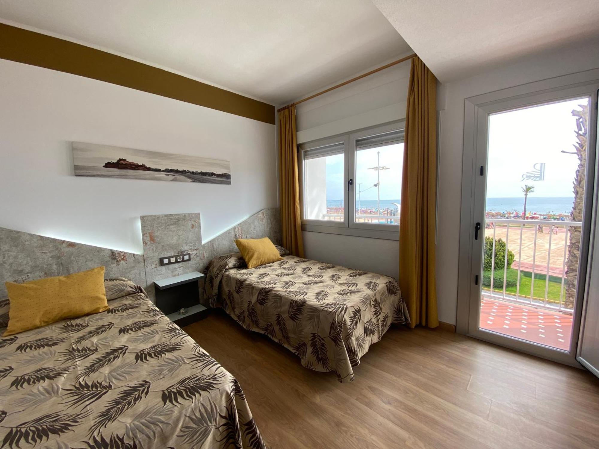 Twin Room Sea View