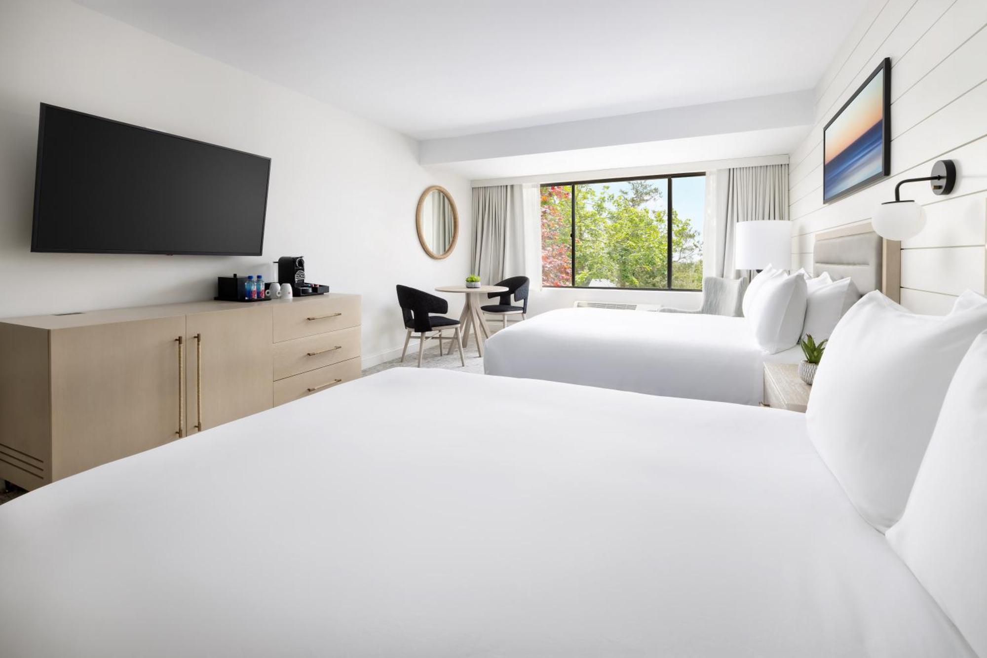 Queen Room Two Queen Beds
