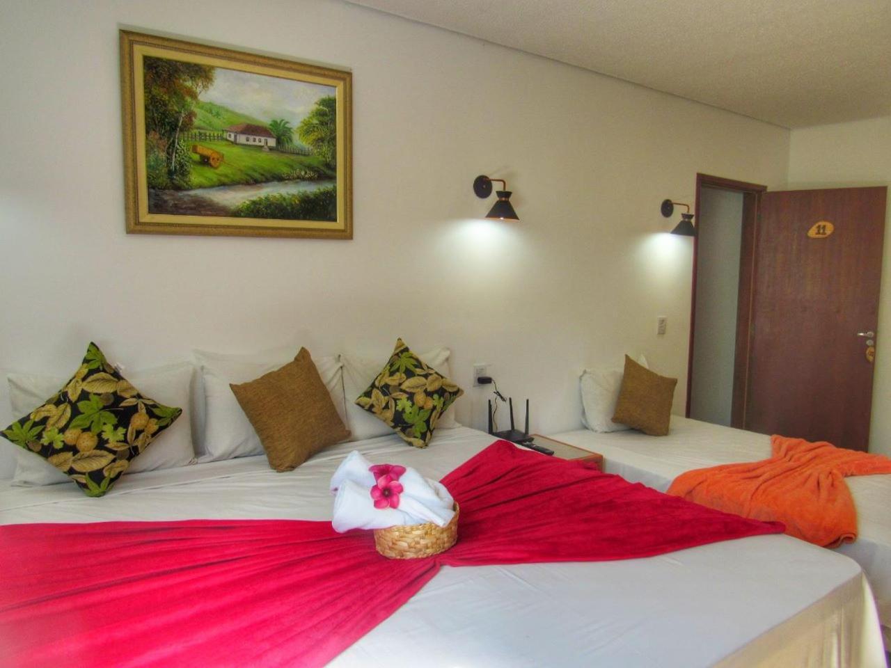 Deluxe Queen Suite