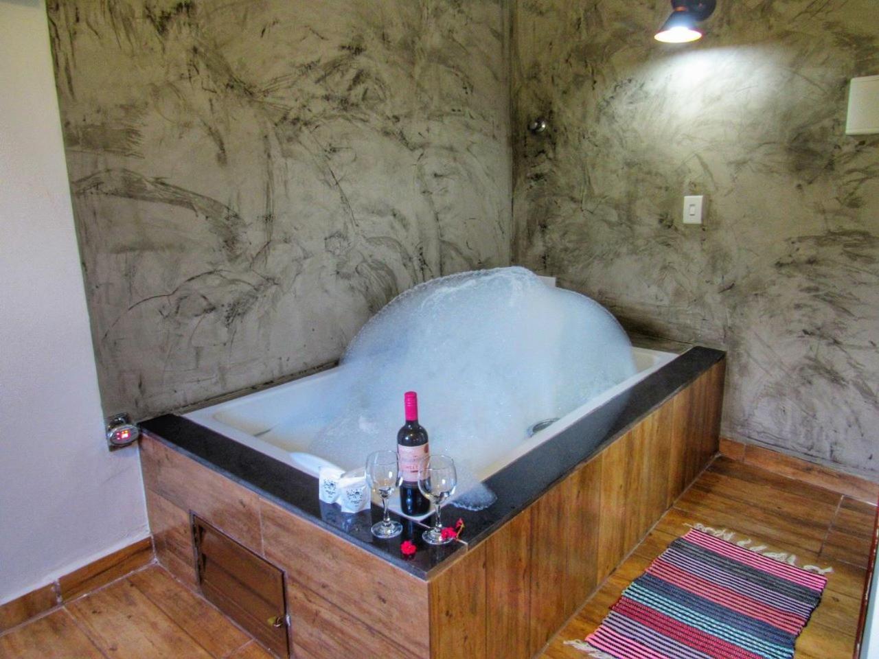 Suite Spa Bath