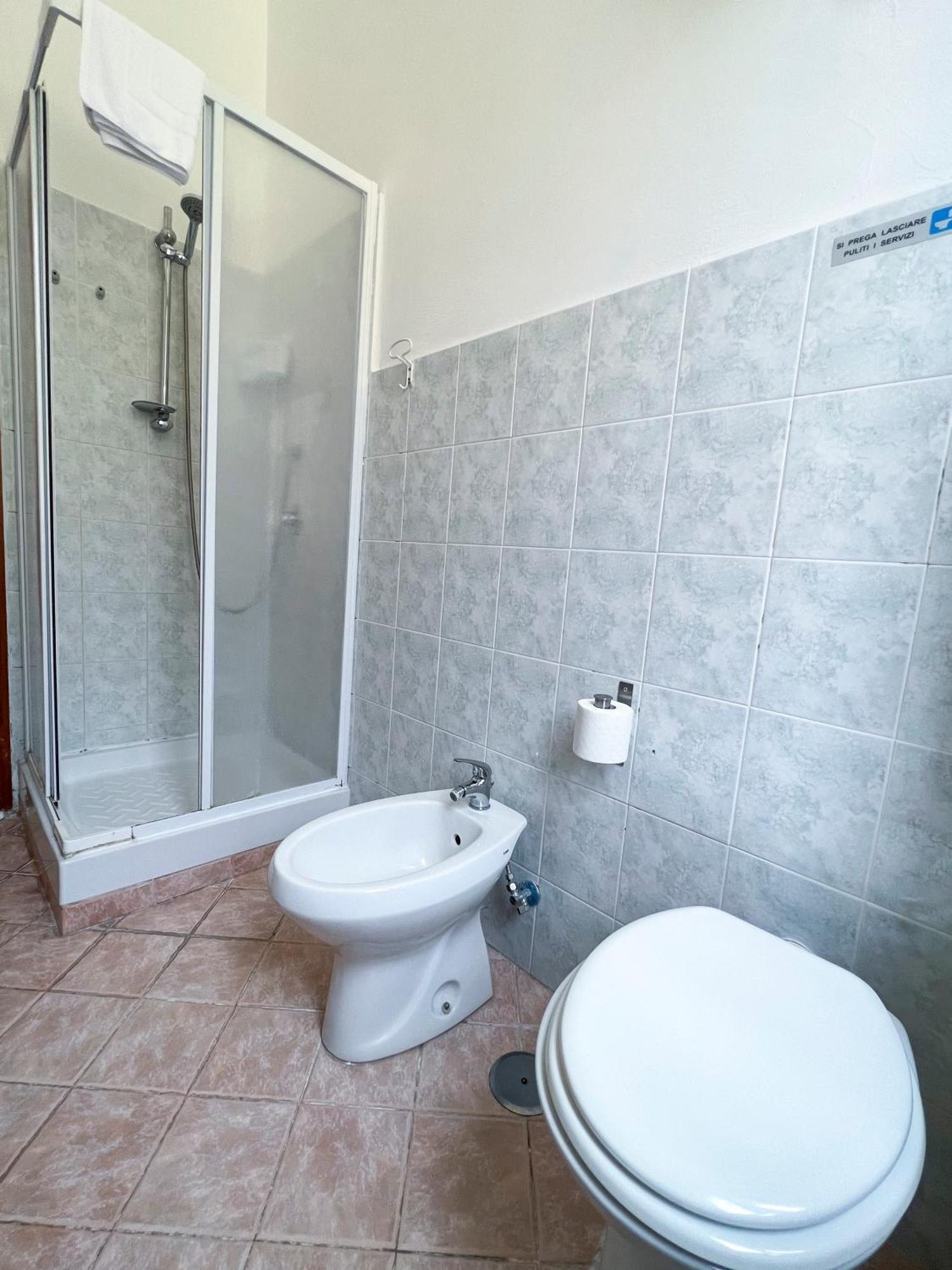 Quadruple Room Private Bathroom