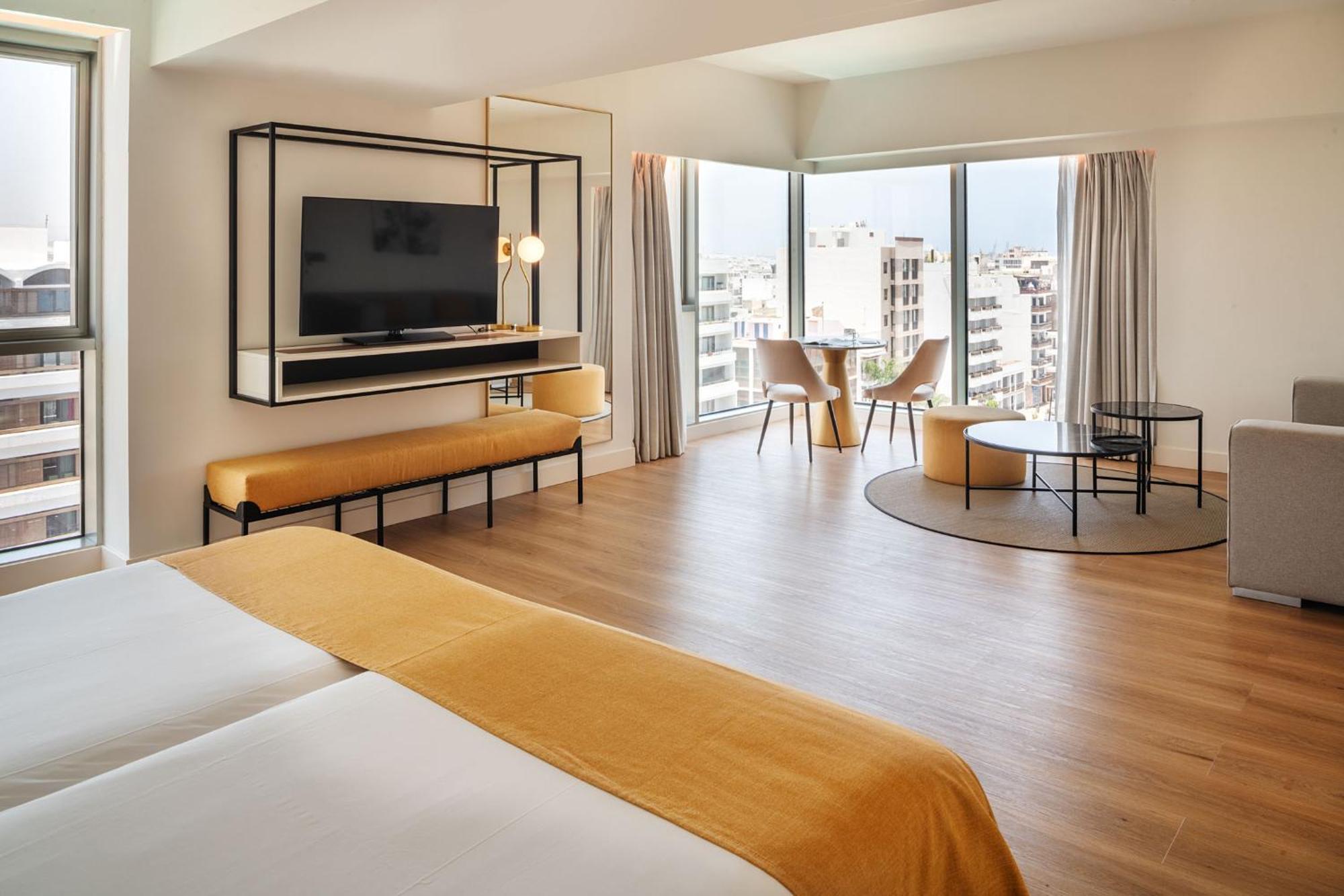 Suite City View