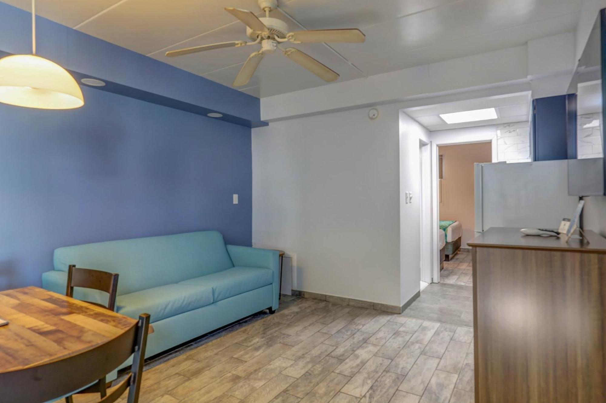 Efficiency Suite with One Full, One Twin Bed with Kitchenette Smoke Free