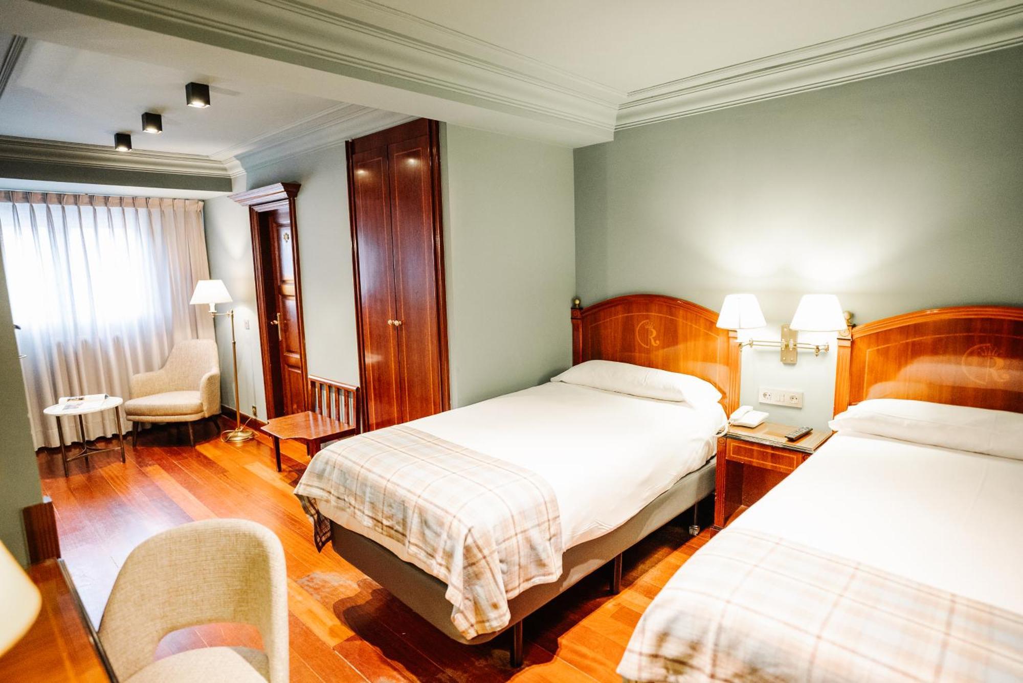 Standard Twin Room,1556889673:JPEG