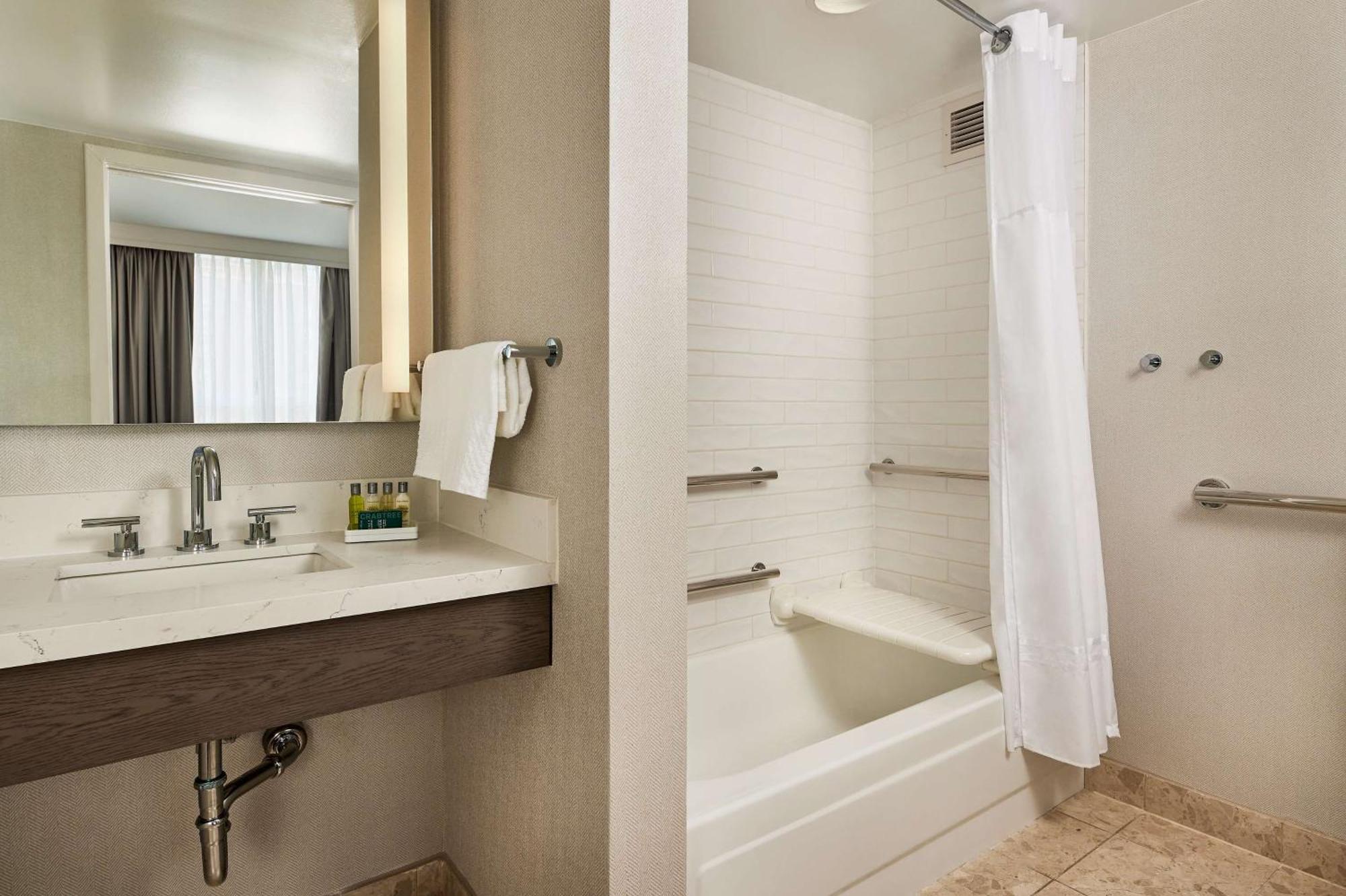 Two-Room Queen Suite 1 Queen Bed Bath Tub Mobility Accessible