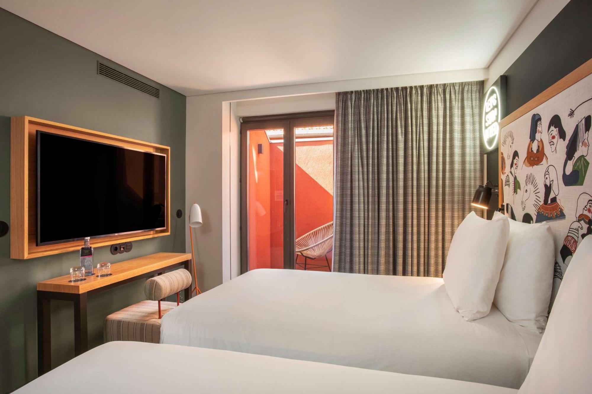 Superior Twin Room