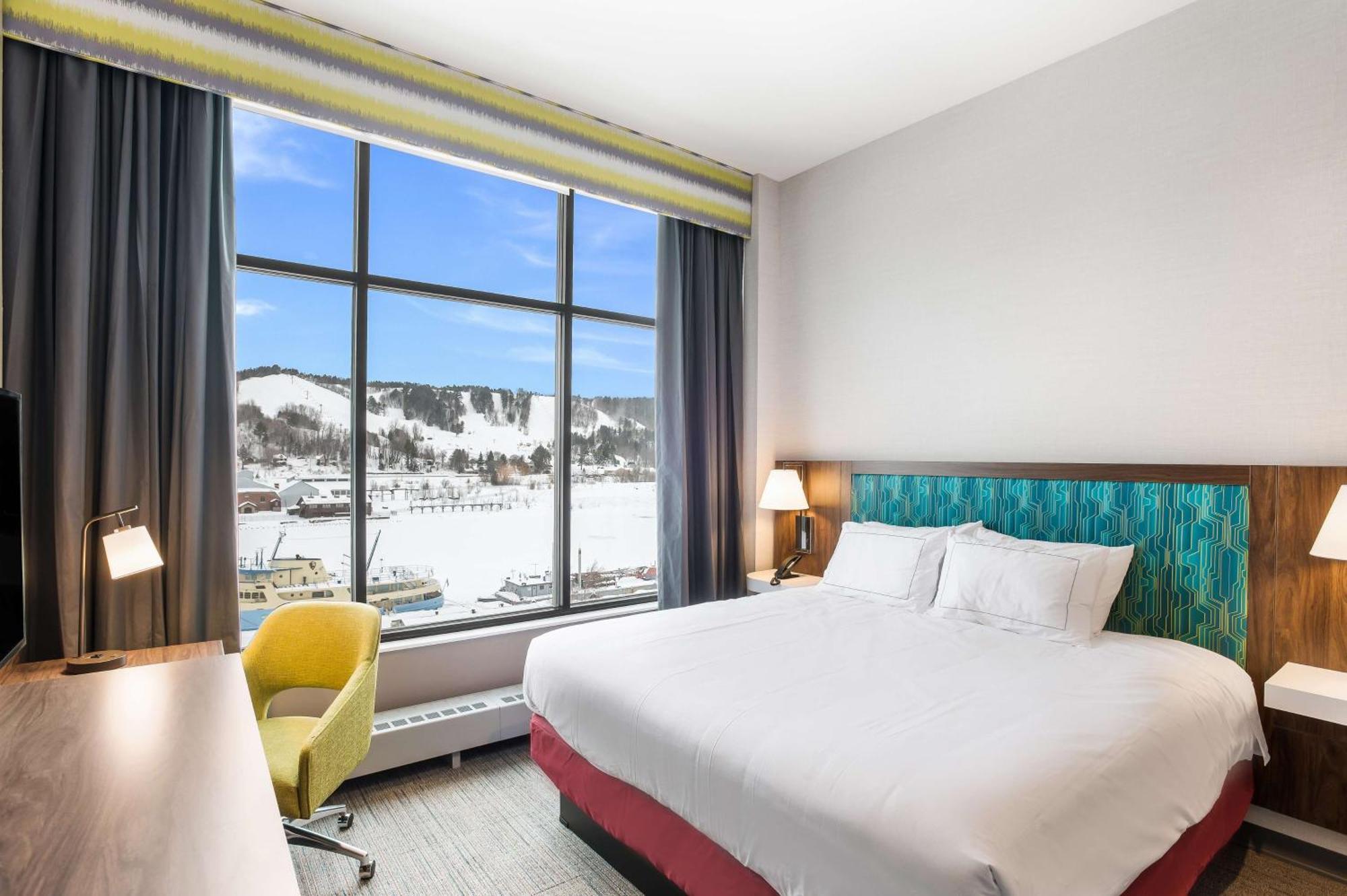 One-Bedroom King Suite Balcony