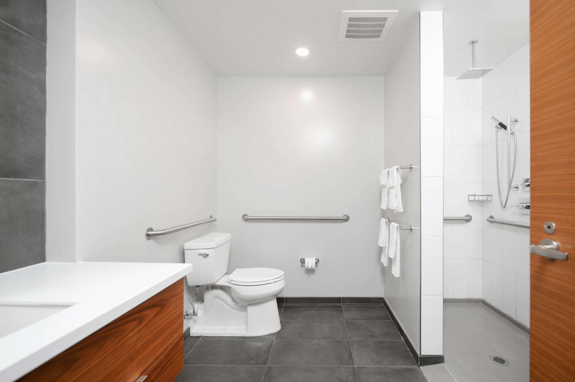 Queen Room with Two Queen Beds and Roll-In Shower - Mobility Accessible