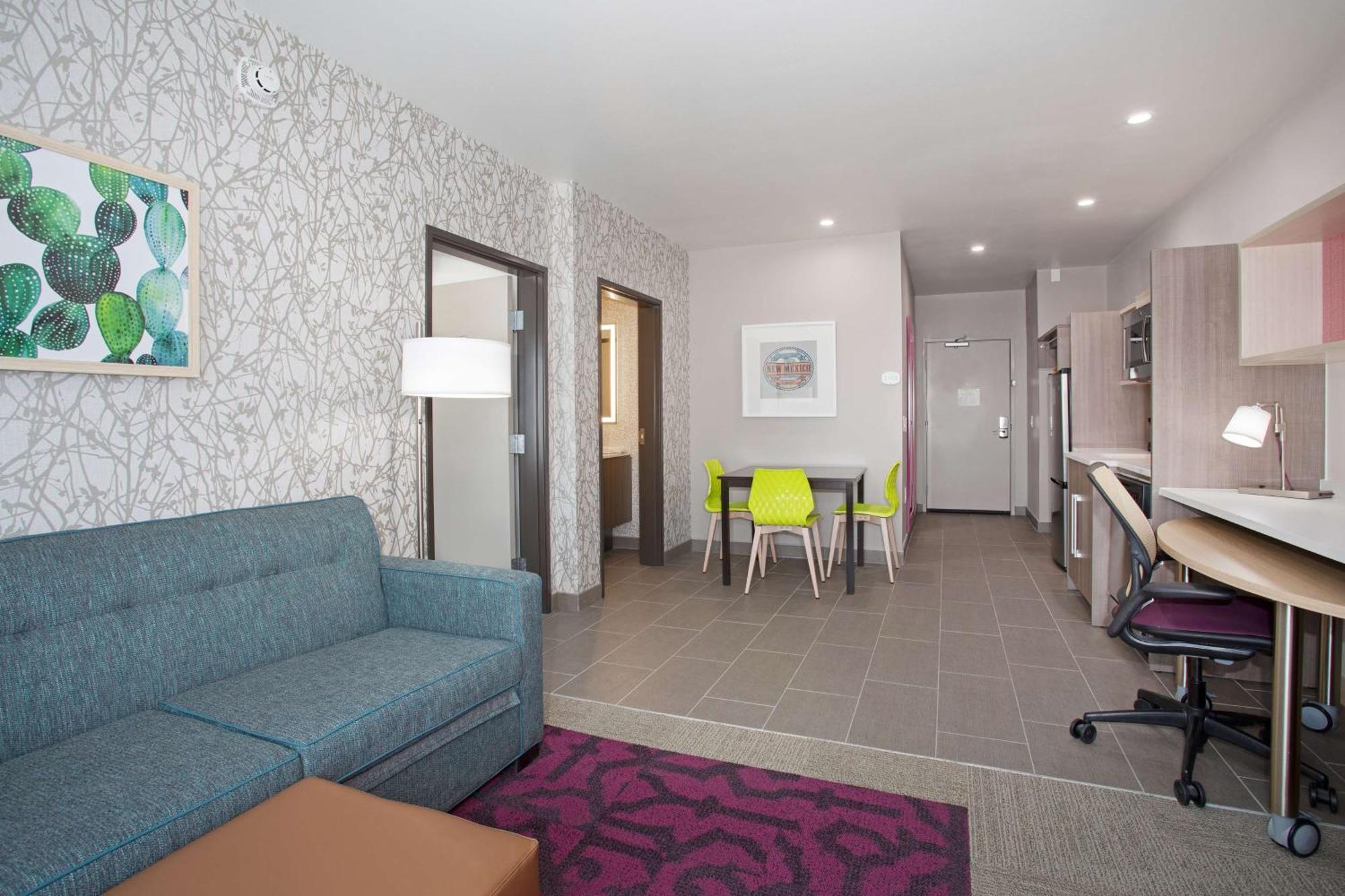 One-Bedroom King Suite Non-Smoking