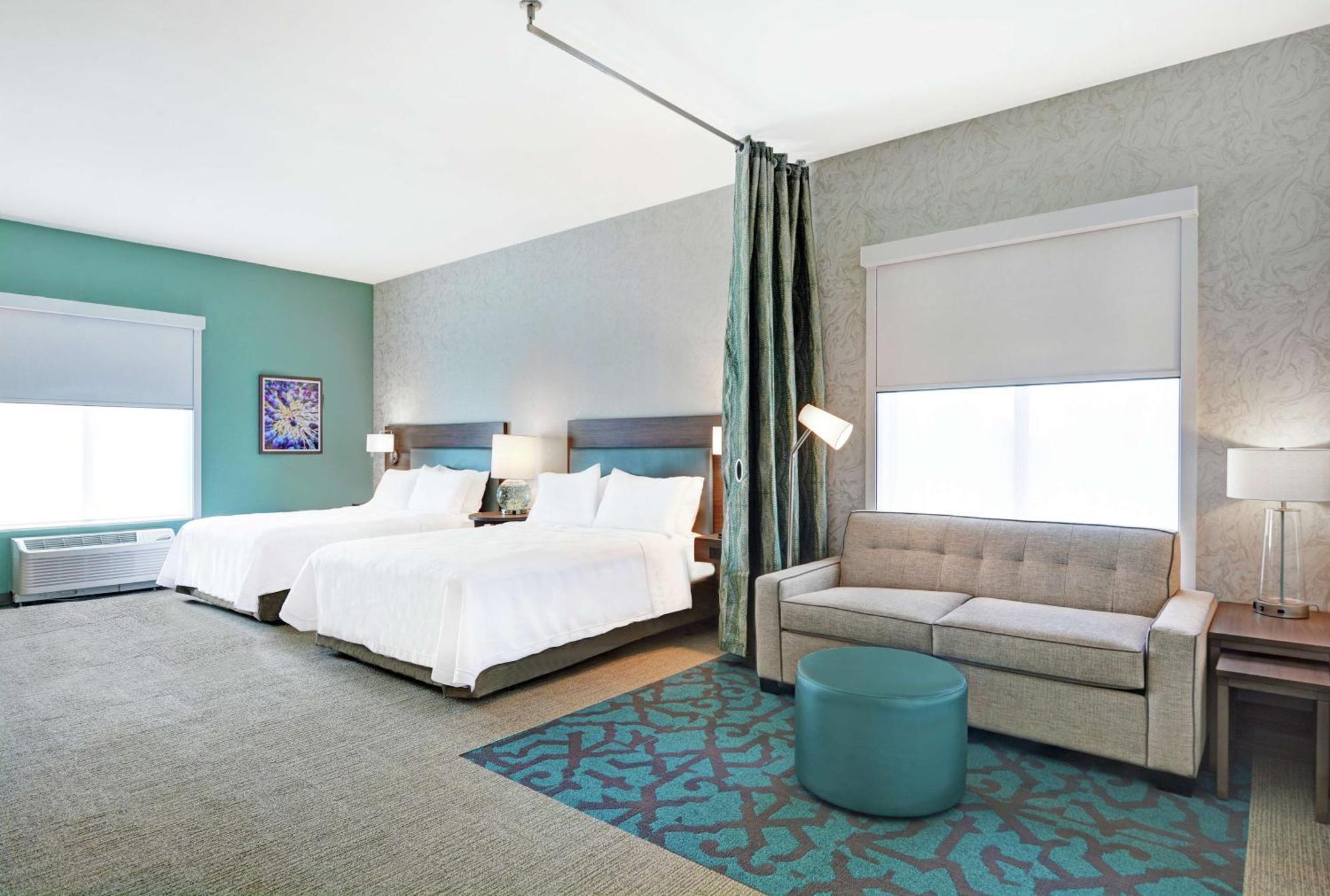 Studio Suite Two Queen Beds Hearing Access or Non-Smoking