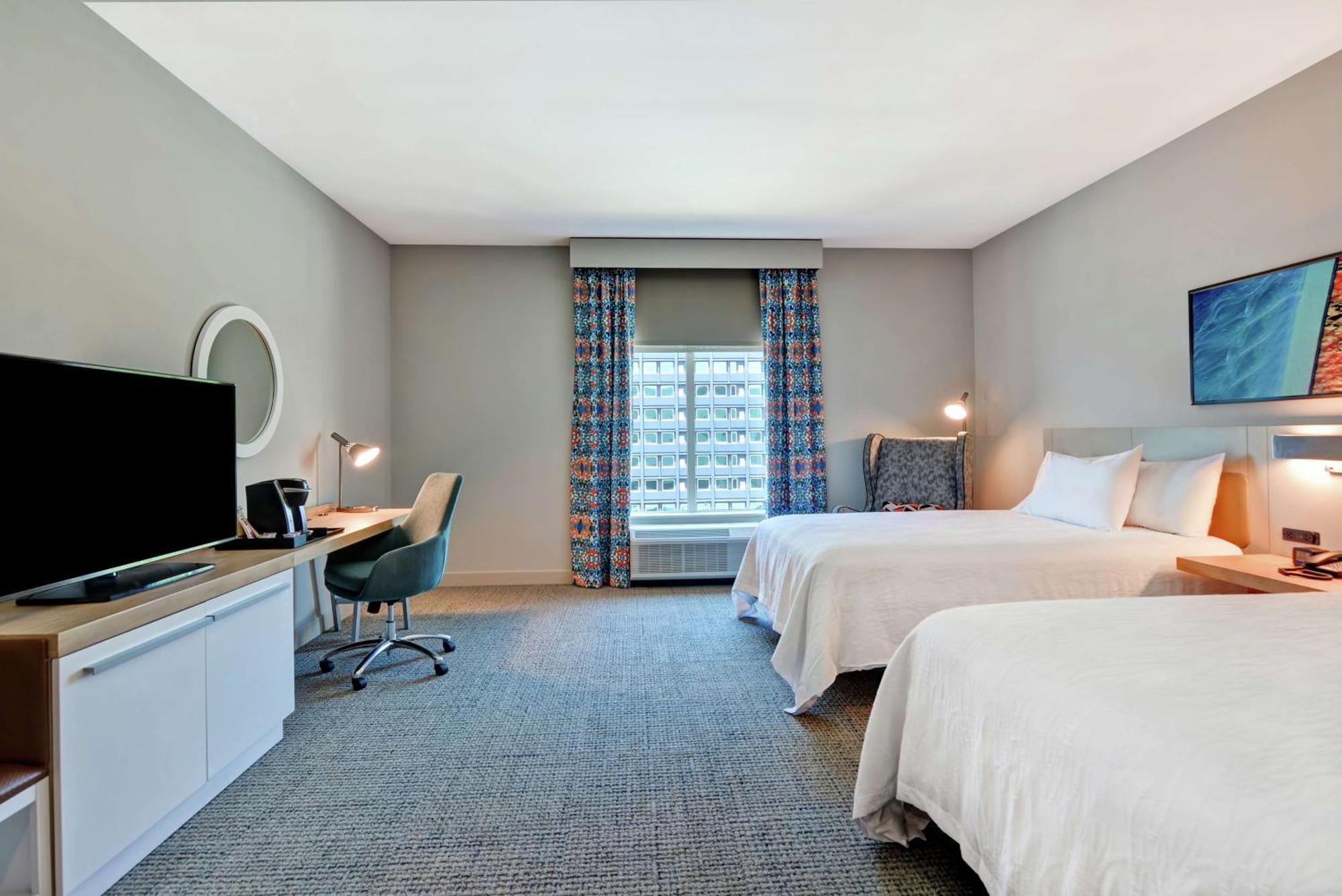 Queen Room Two Queen Beds Hearing Access