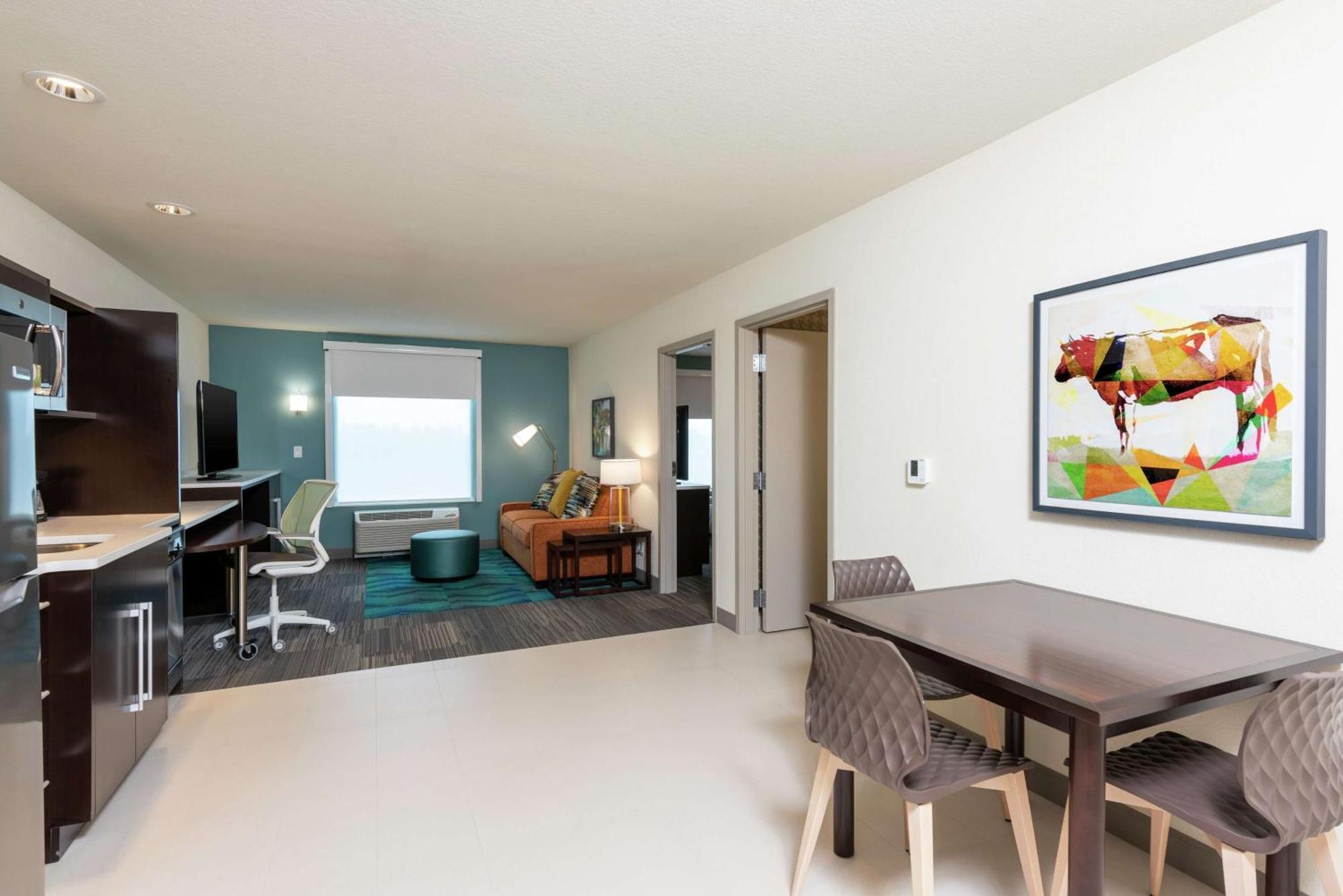 King Suite - Hearing Access/Non-Smoking