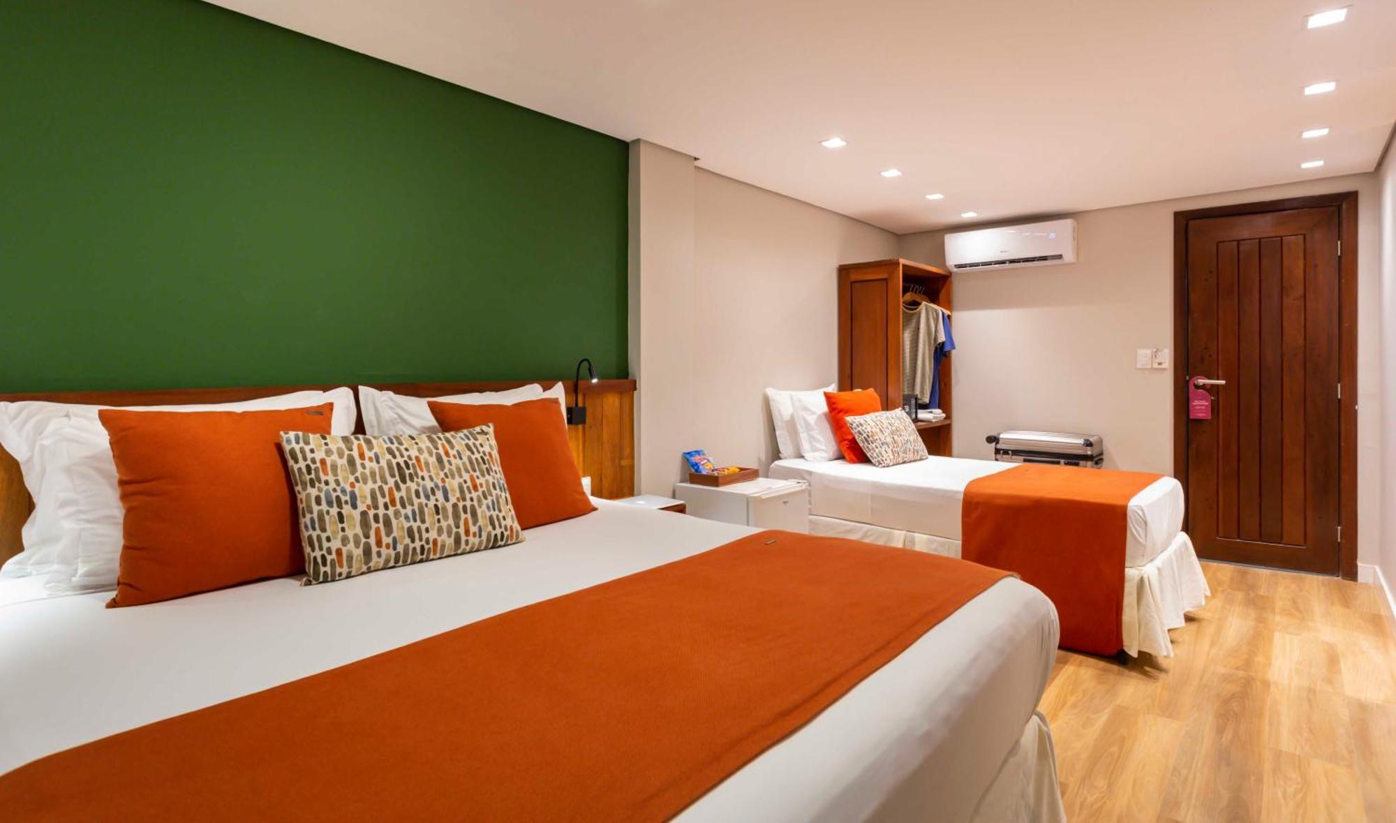 Triple Room