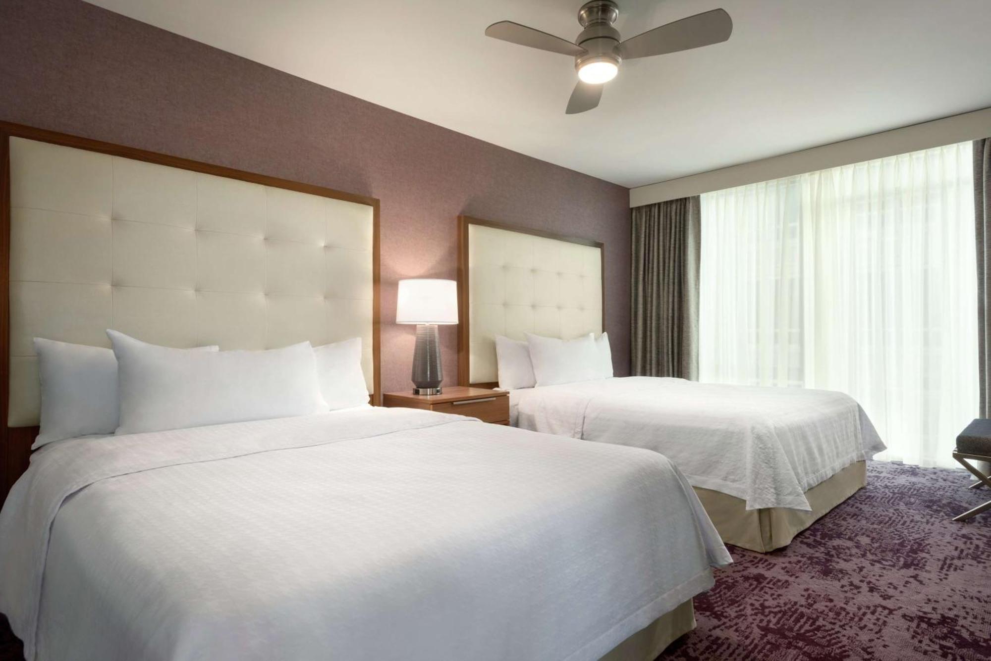 One-Bedroom Queen Suite Two Queen Beds Non-Smoking