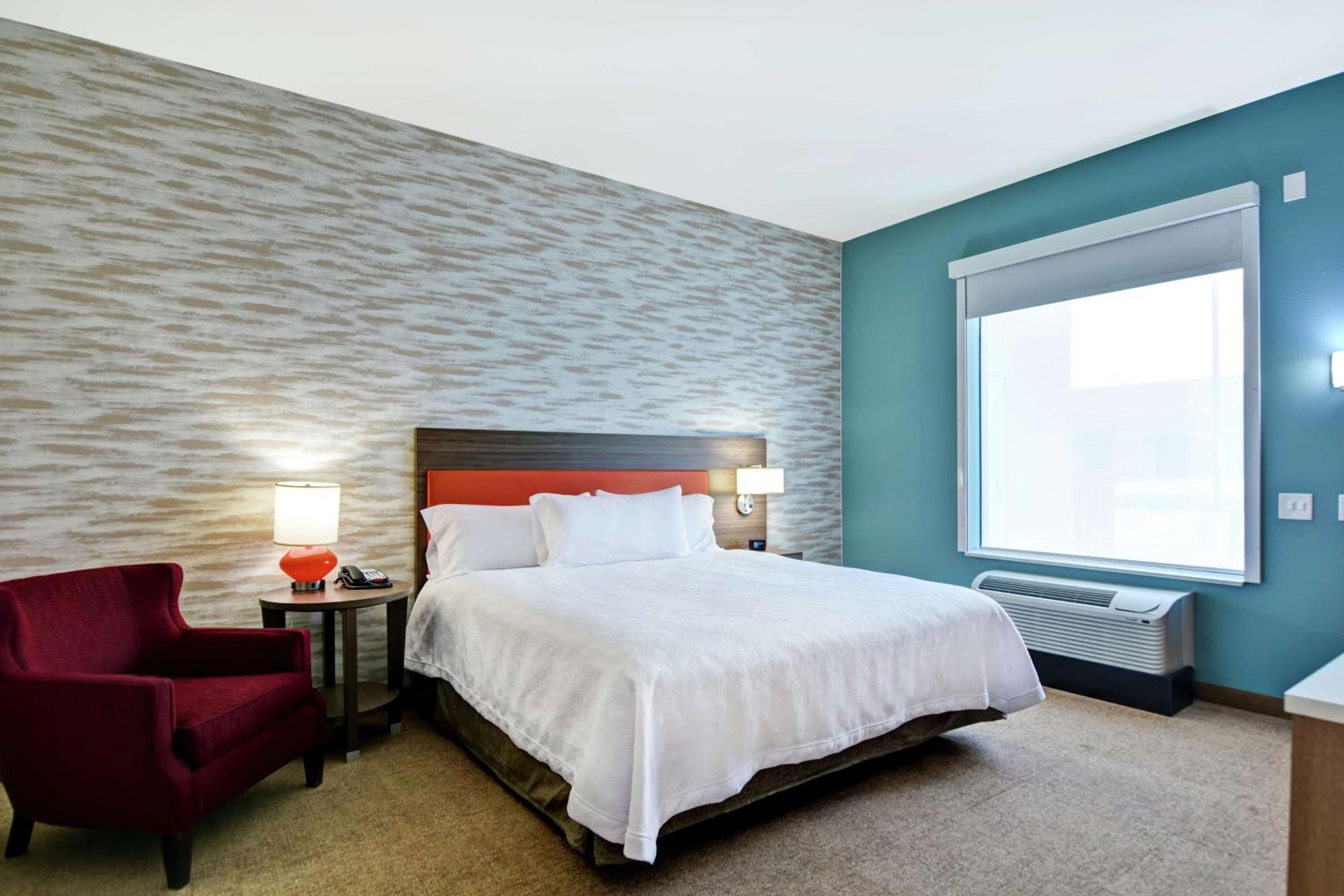 One-Bedroom King Suite Non-Smoking
