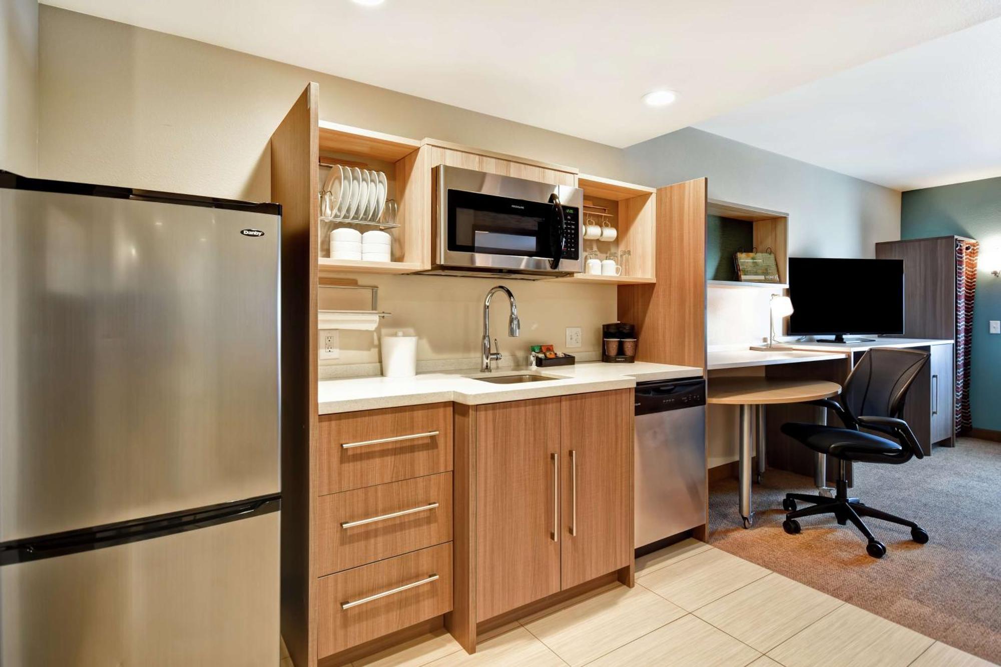 One-Bedroom King Suite Non-Smoking