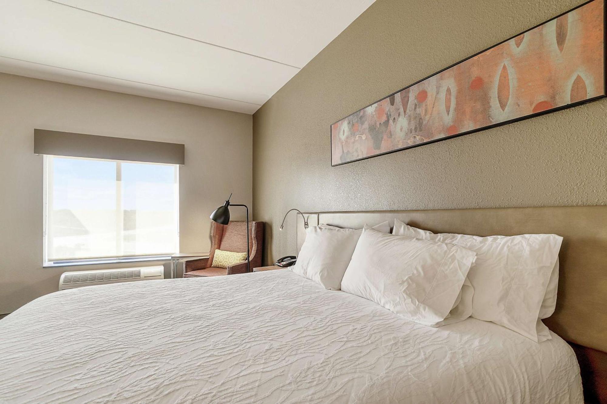 Premium King Room