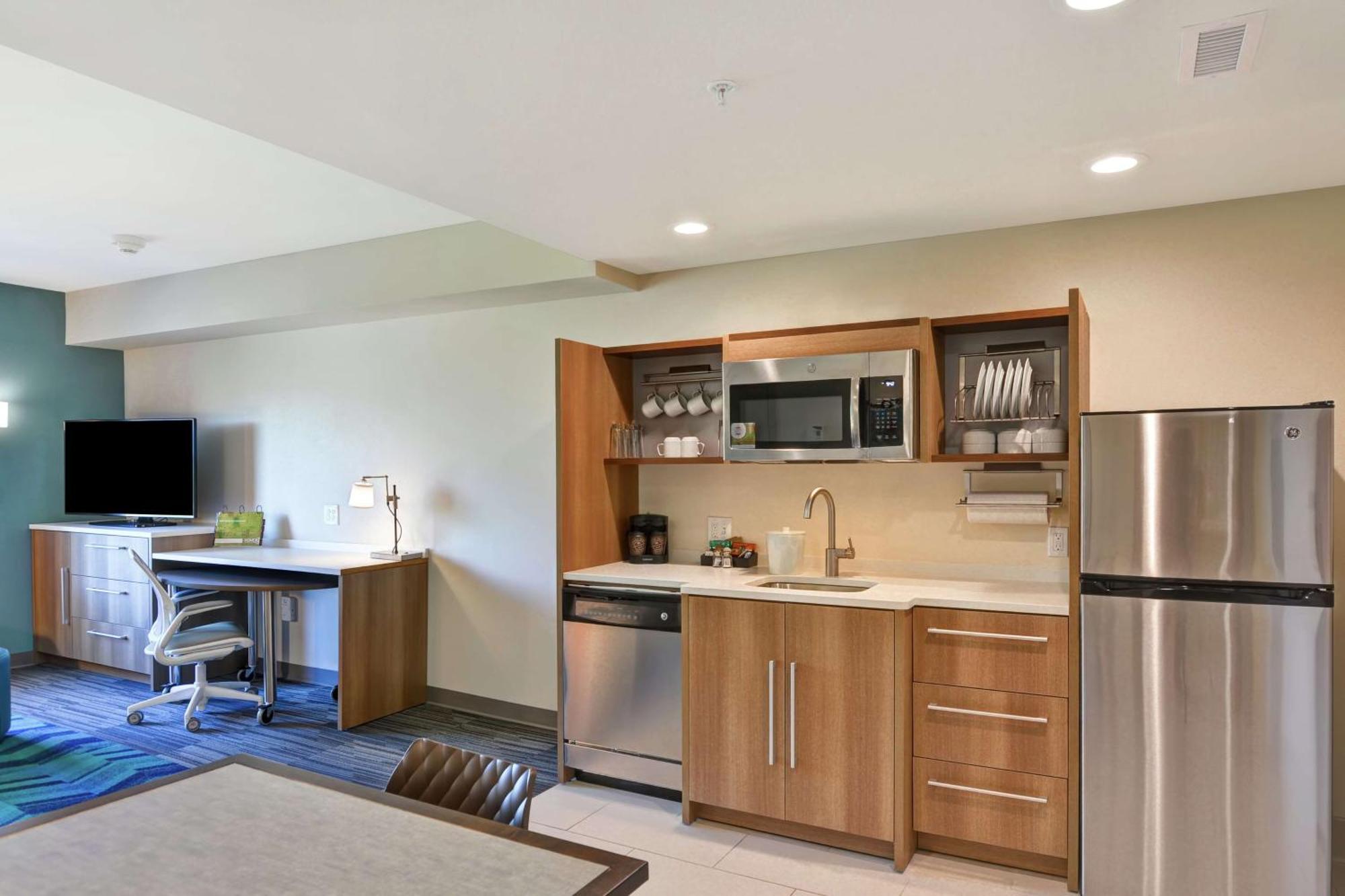 One-Bedroom King Suite Non-Smoking