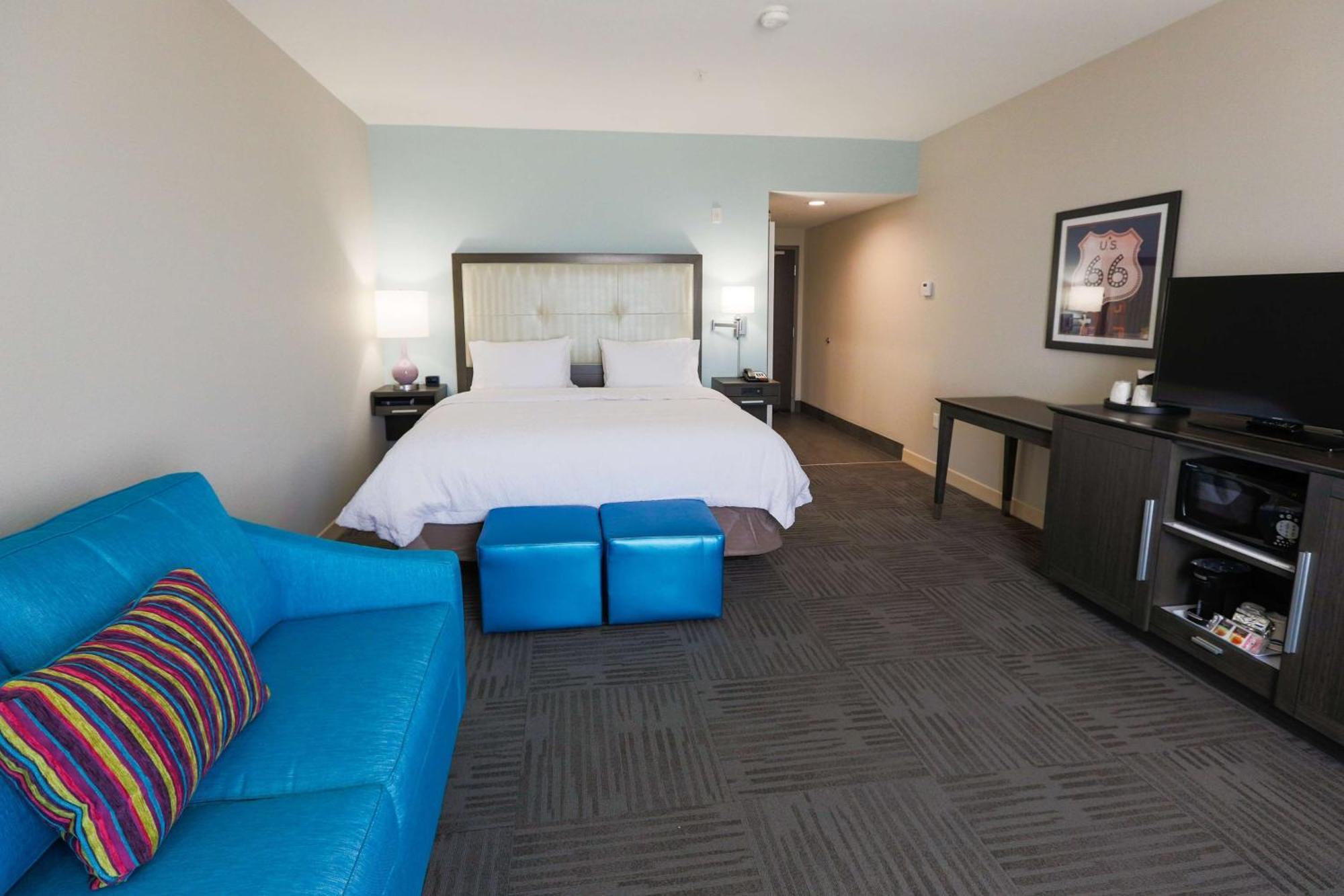 King Room with Sofa Bed - Non-Smoking
