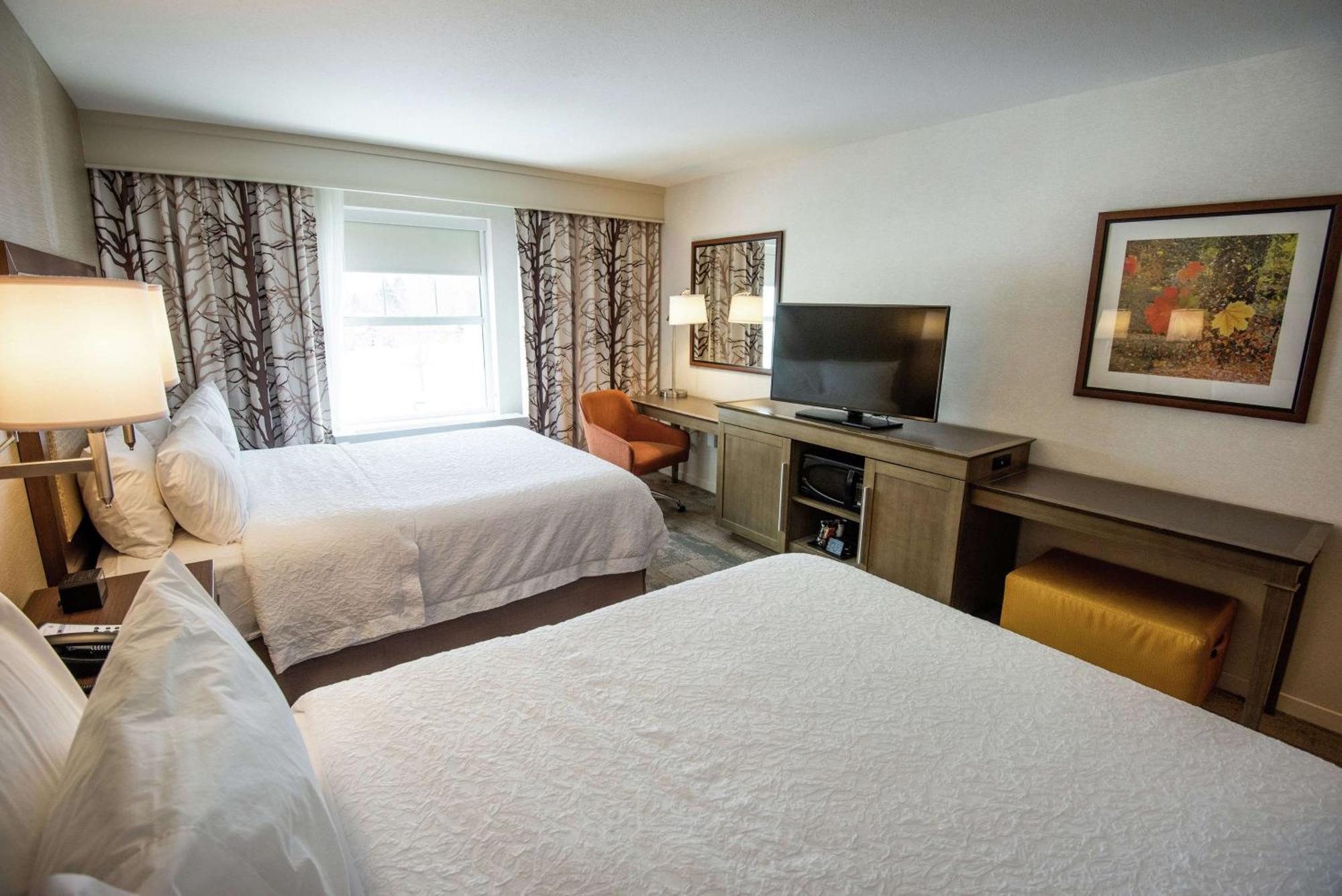 Queen Room Two Queen Beds