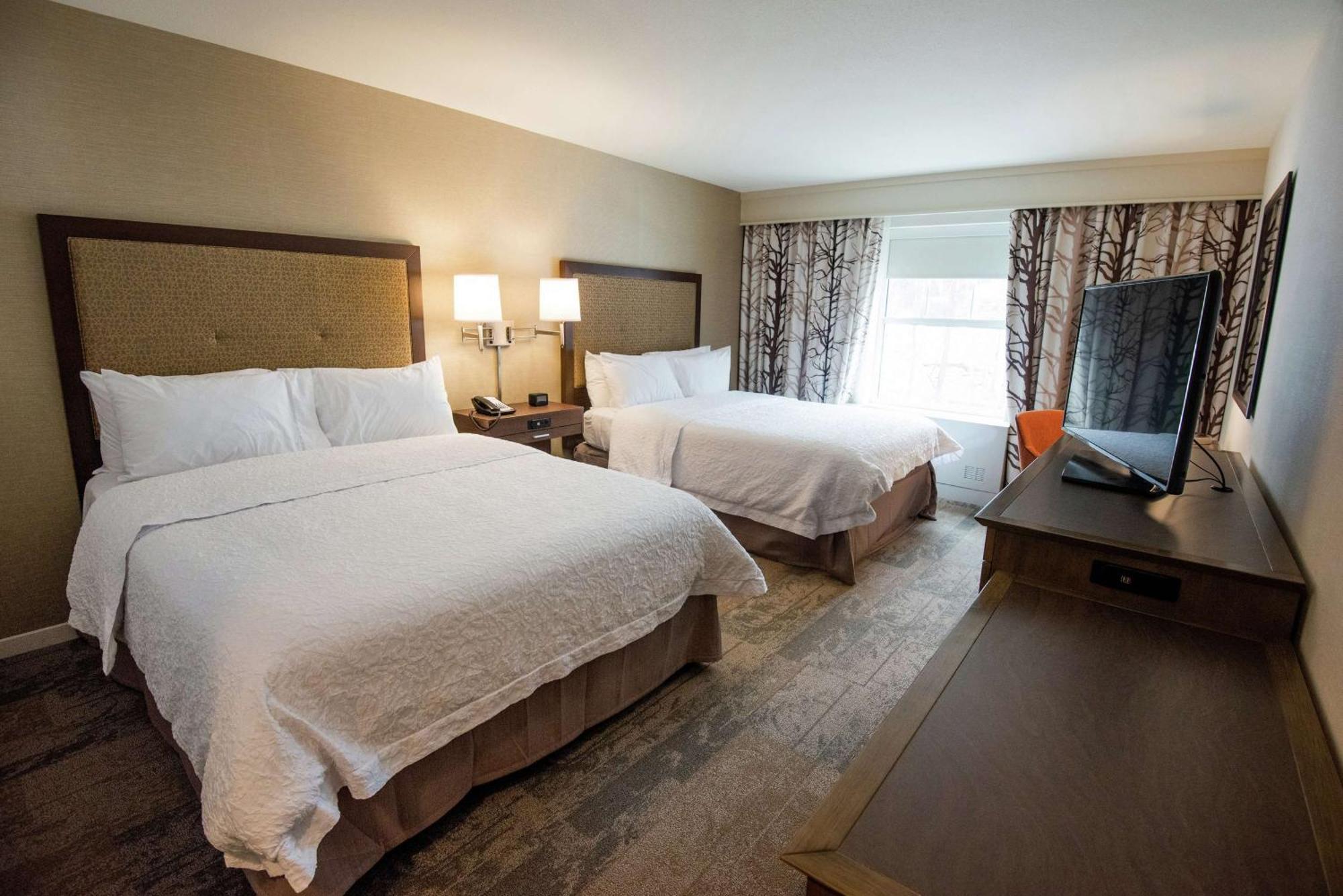 Queen Room Two Queen Beds