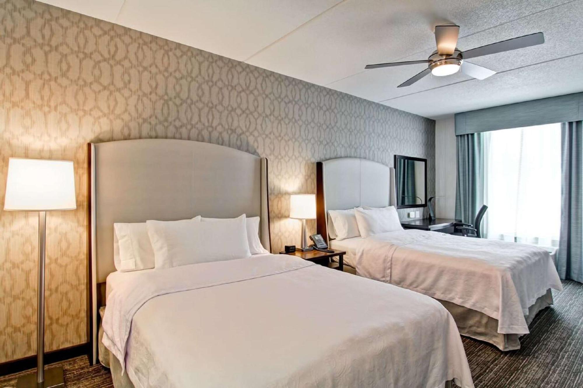One-Bedroom Queen Suite Two Queen Beds Non-Smoking