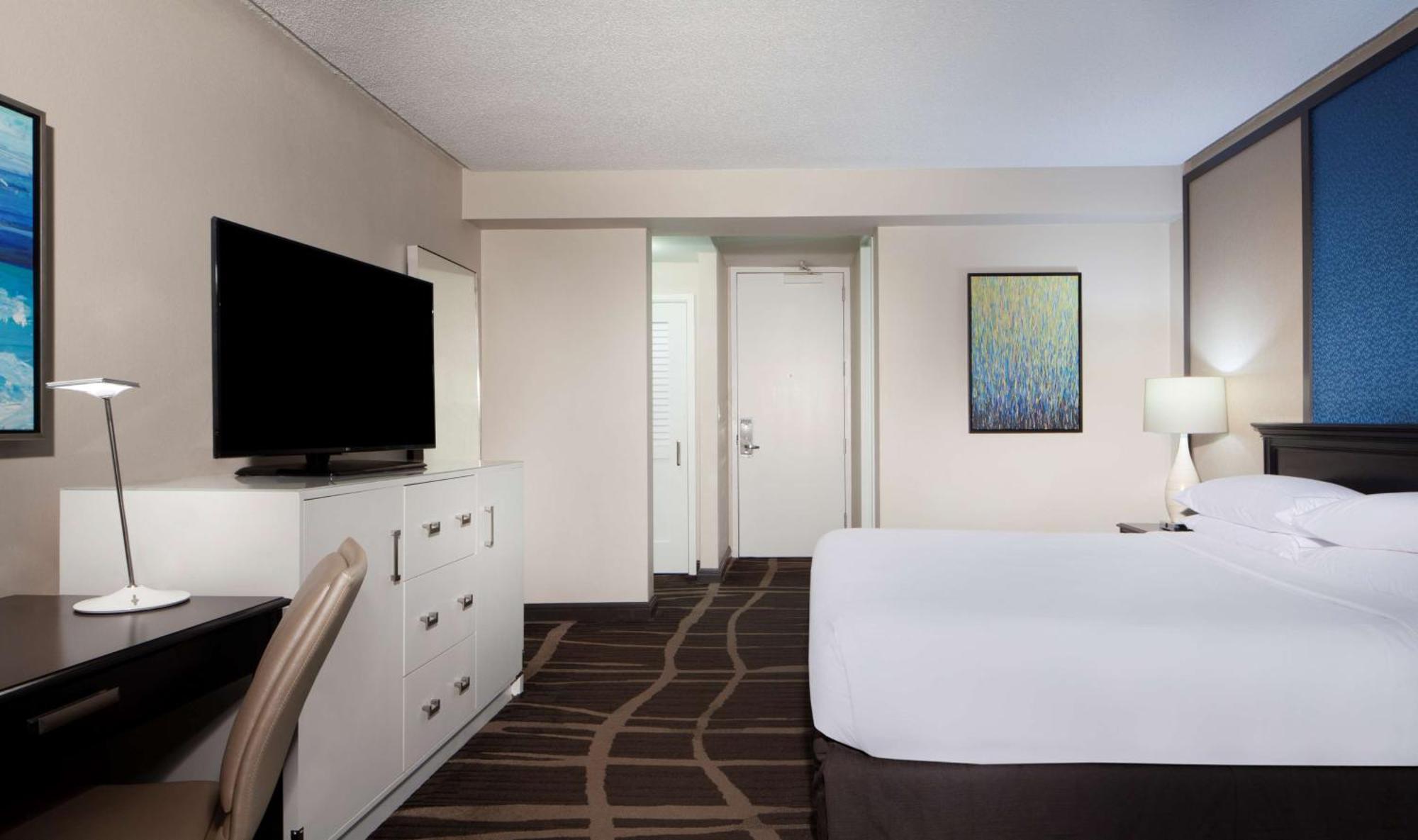 Deluxe King Room High Floor