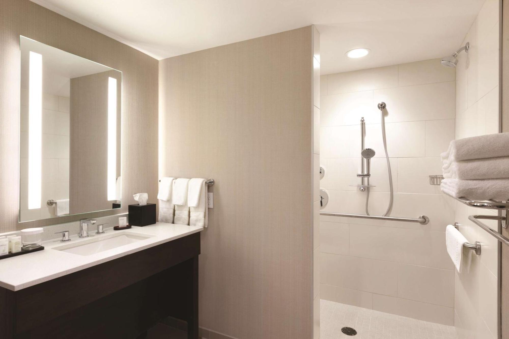 Queen Suite Two Queen Beds Disability Access