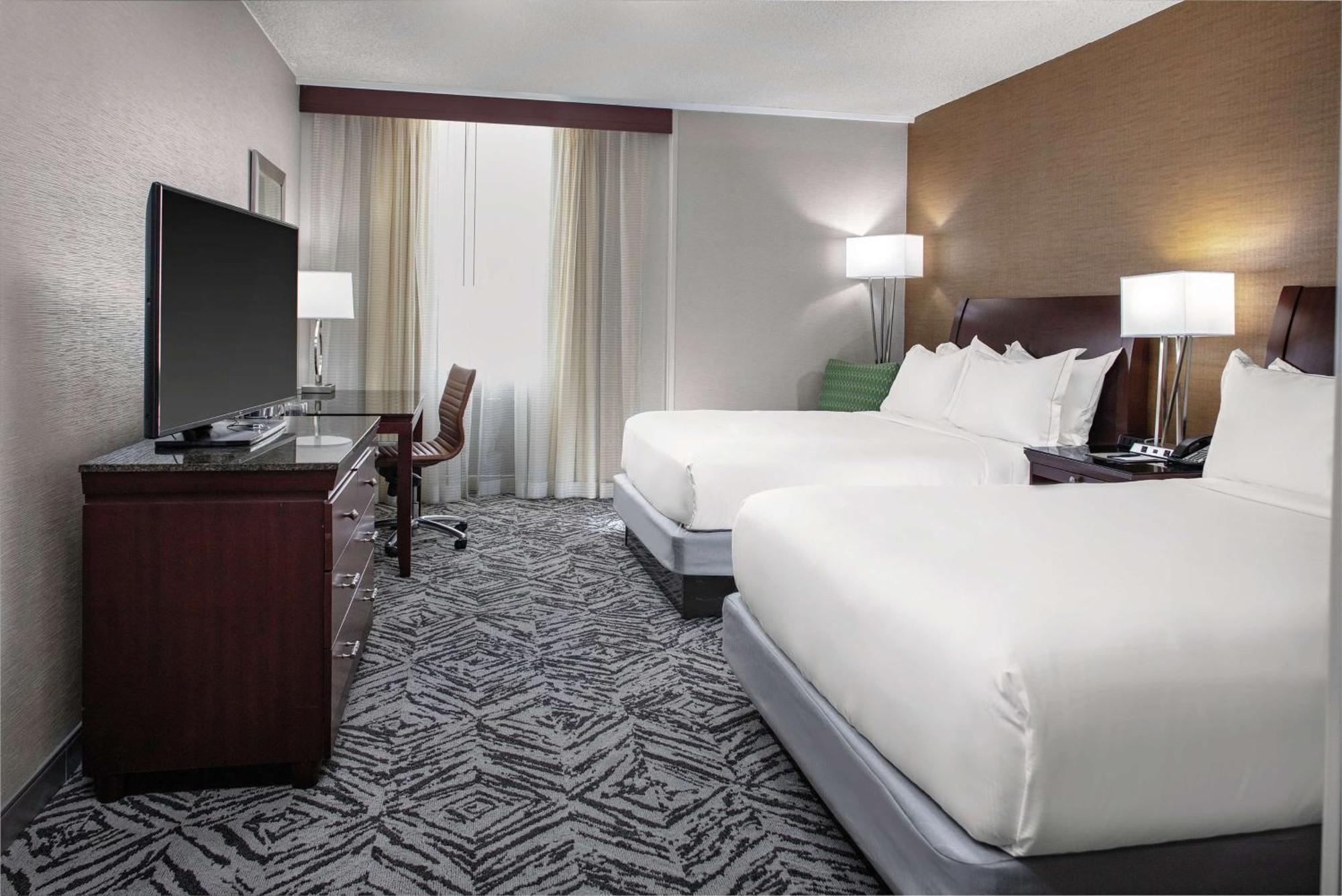 Queen Room Two Queen Beds Bath Tub Mobility Accessible or Non-Smoking