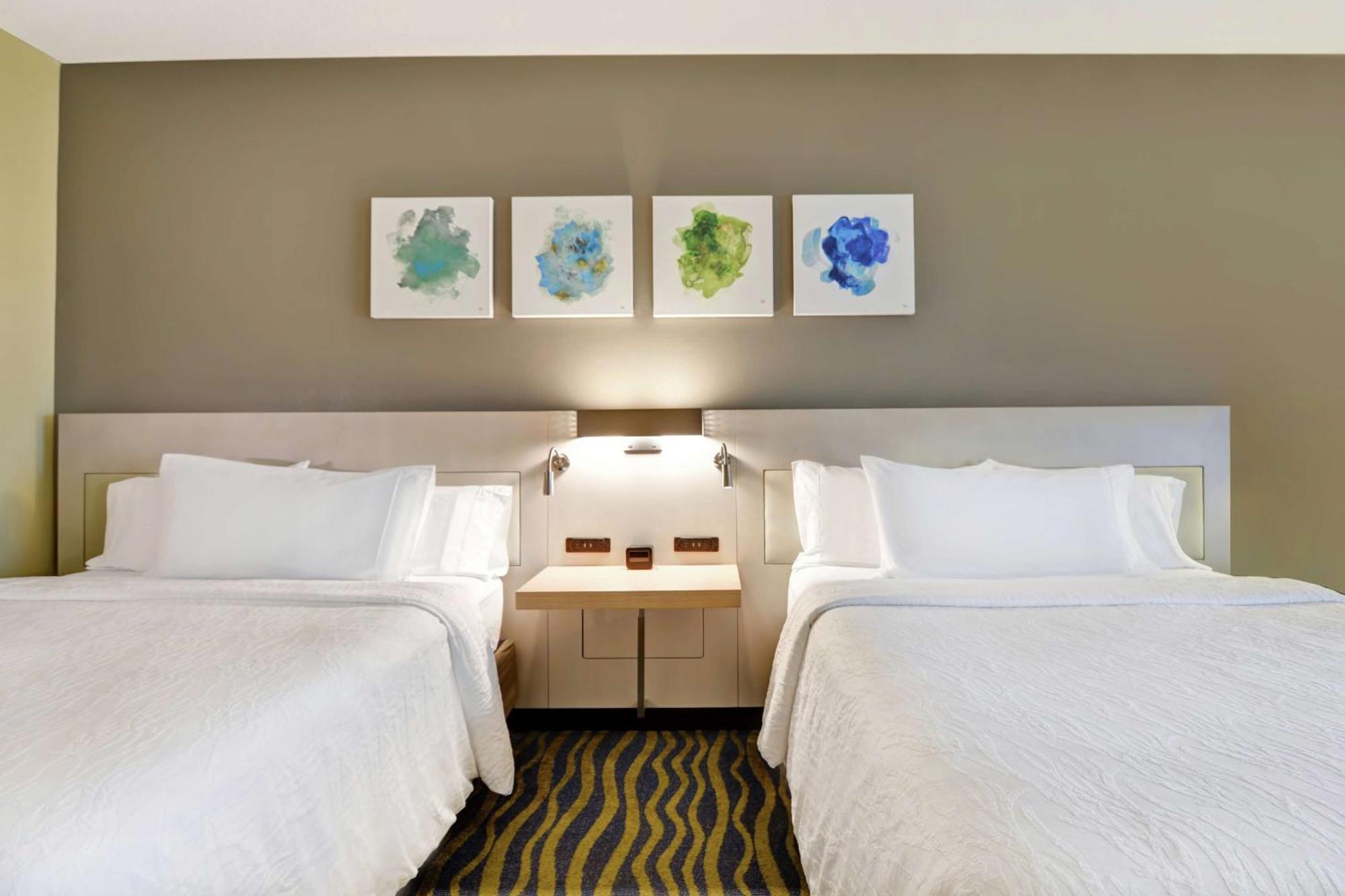 Queen Room Two Queen Beds