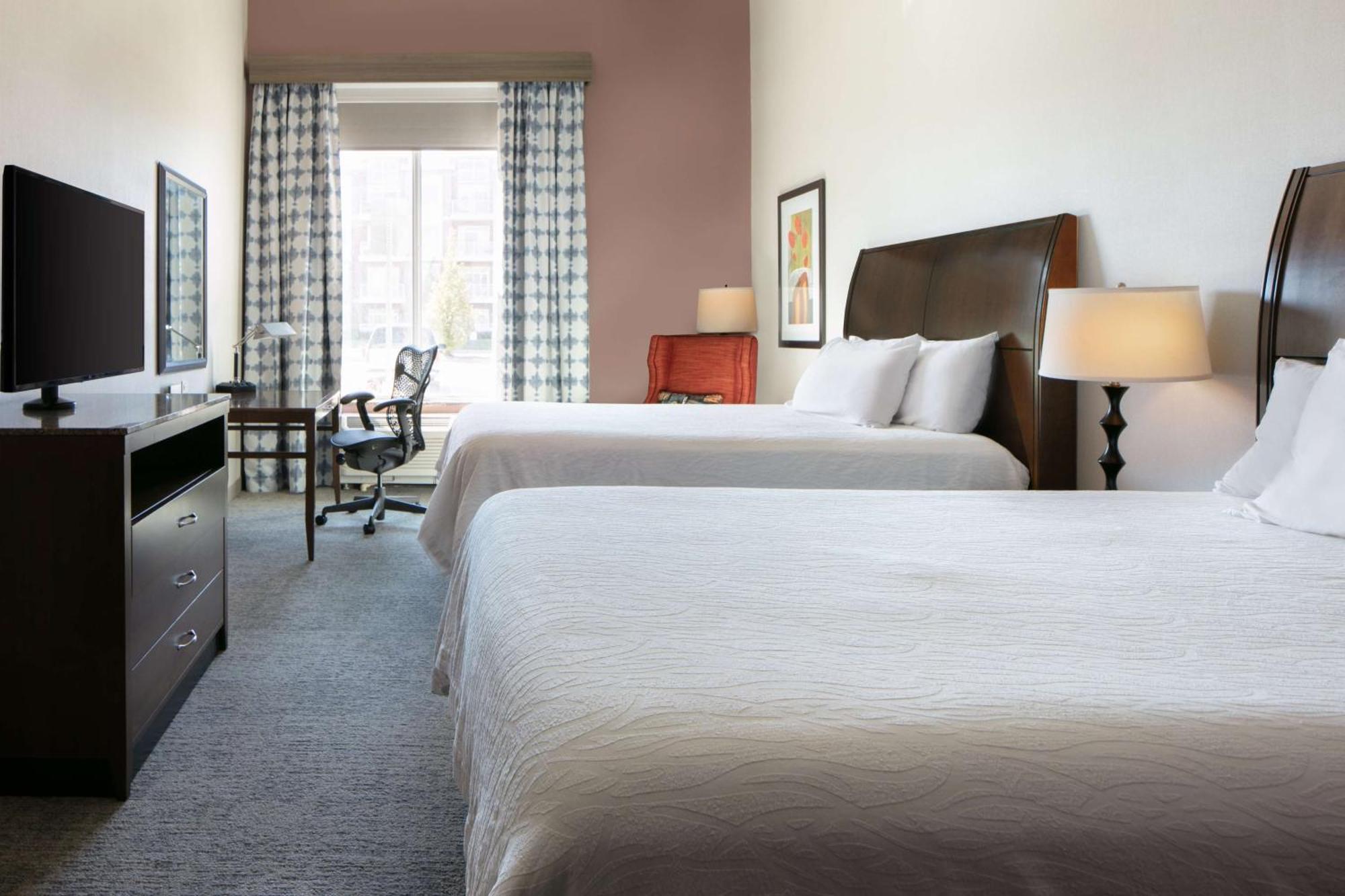 Queen Room Two Queen Beds Hearing Access