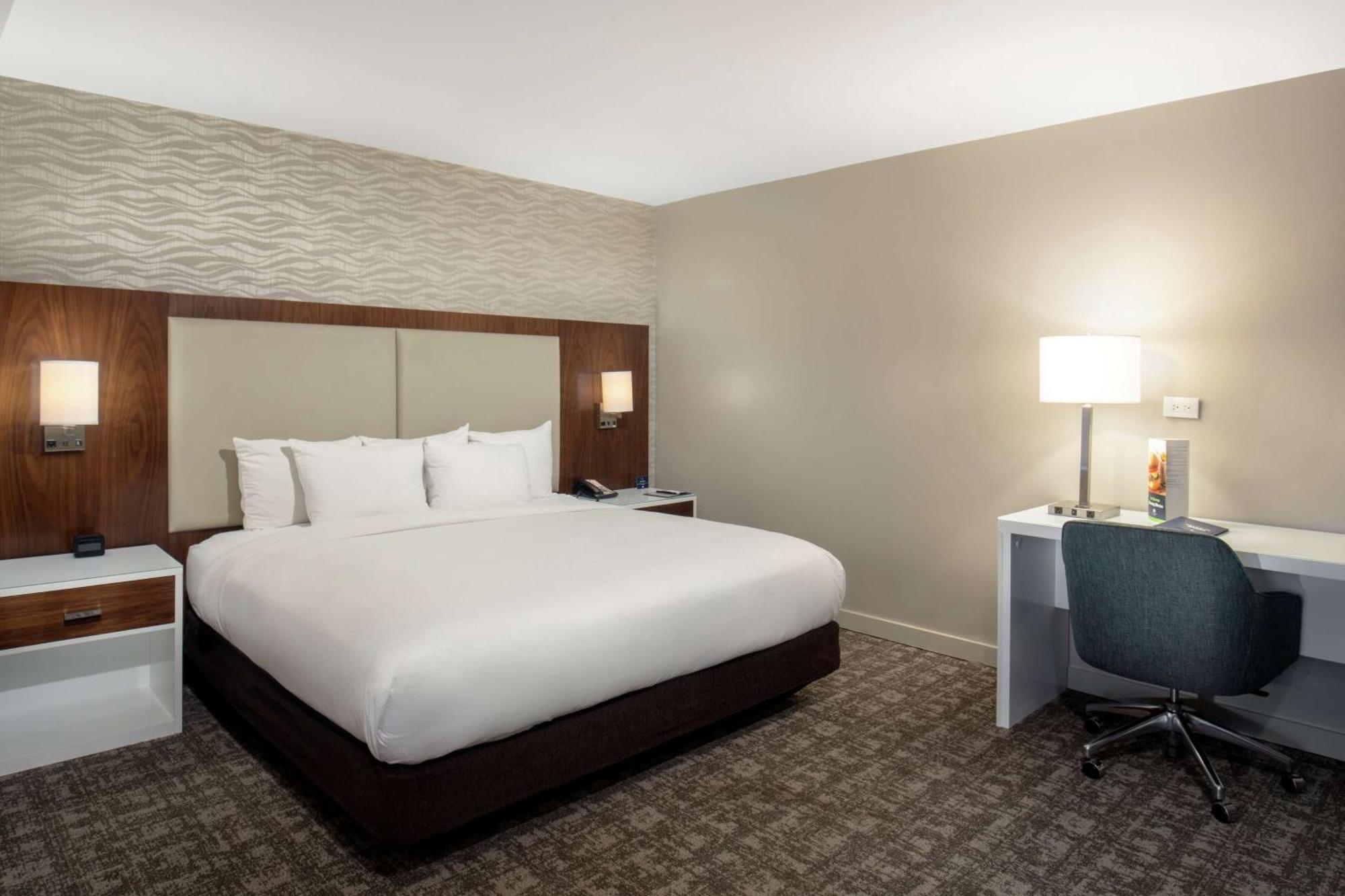 Large King Room
