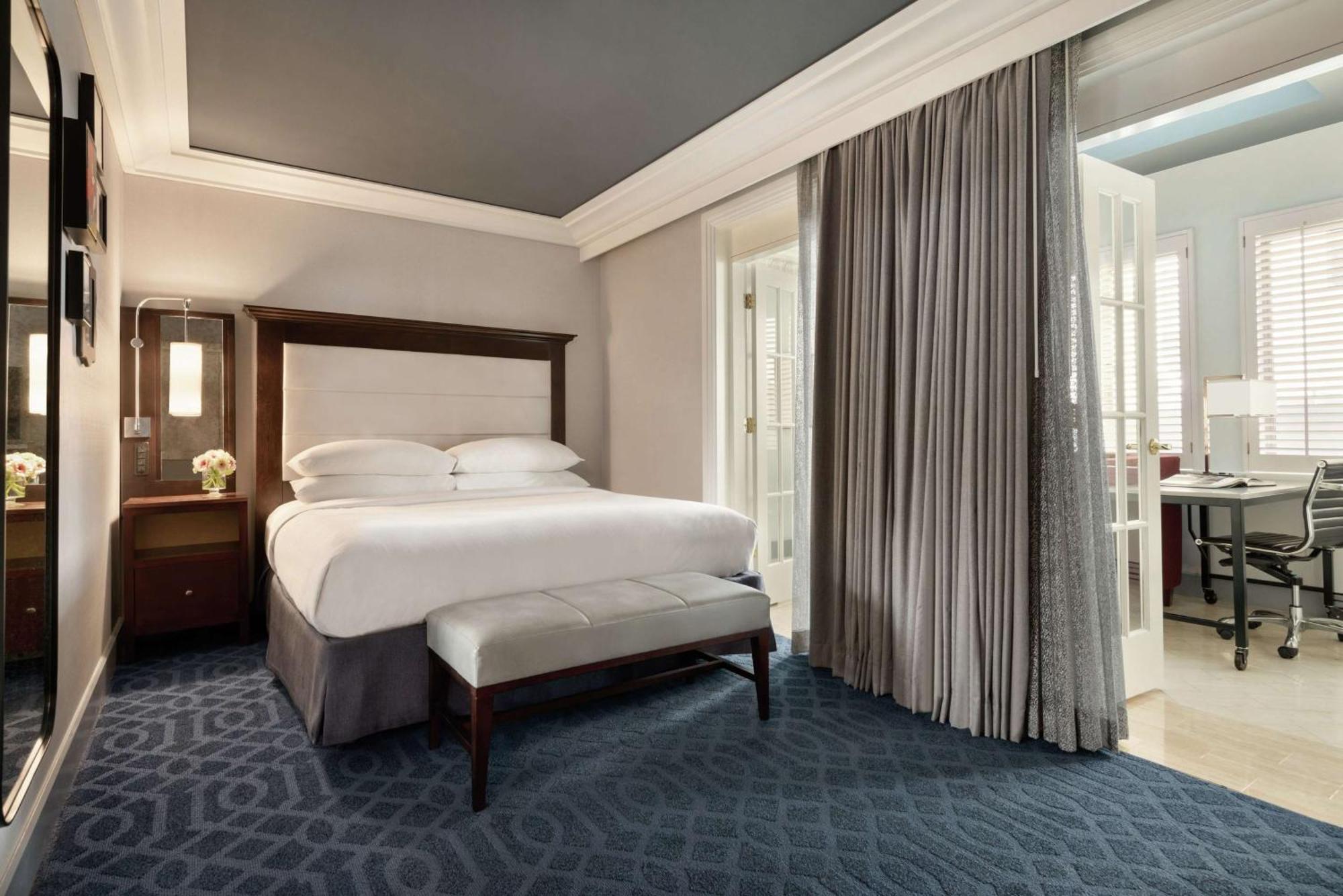 Terrace Suite King Bed,1557465700:JPEG