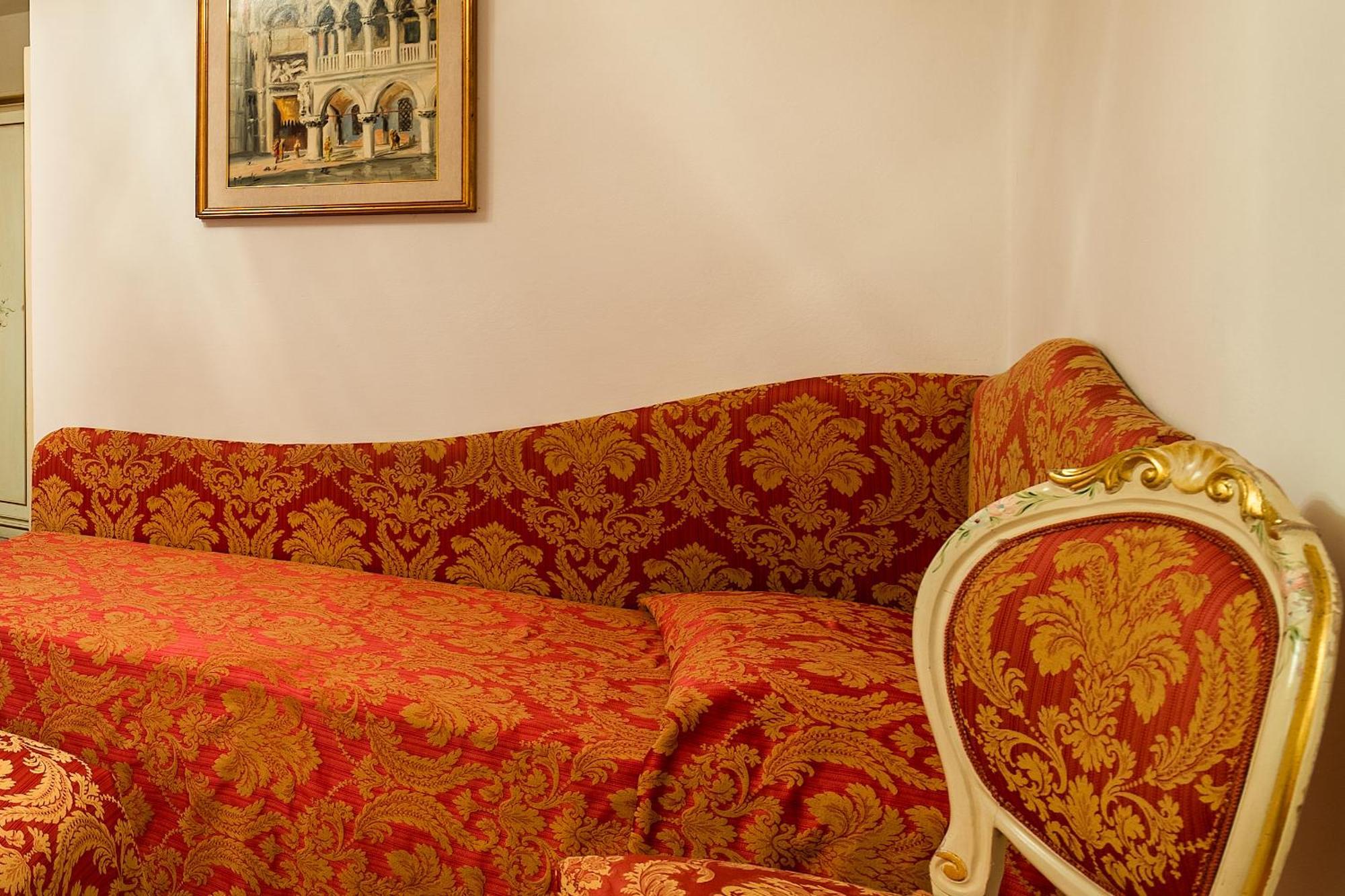 Classic Triple Room