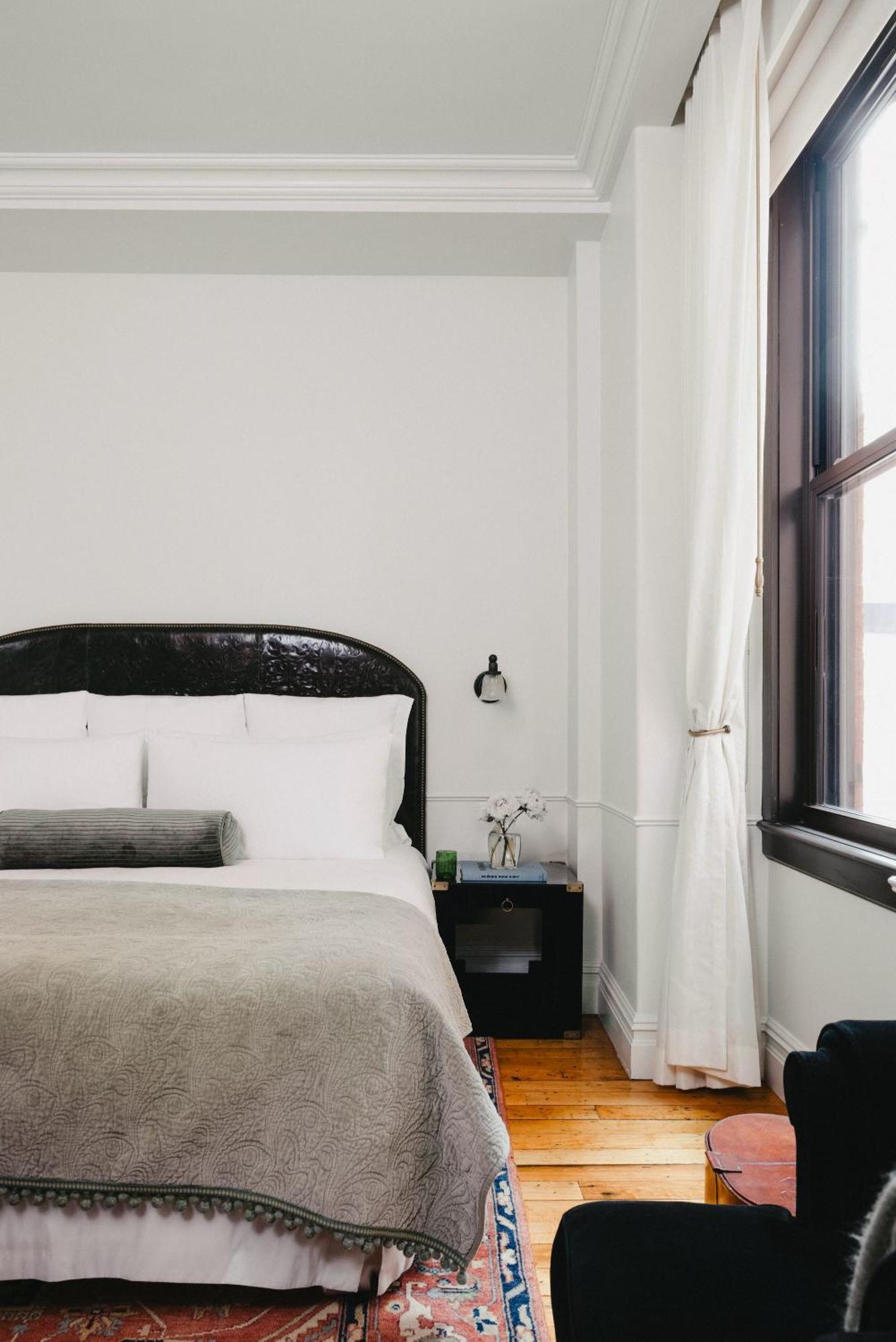Crash Pad,1265452492:JPEG