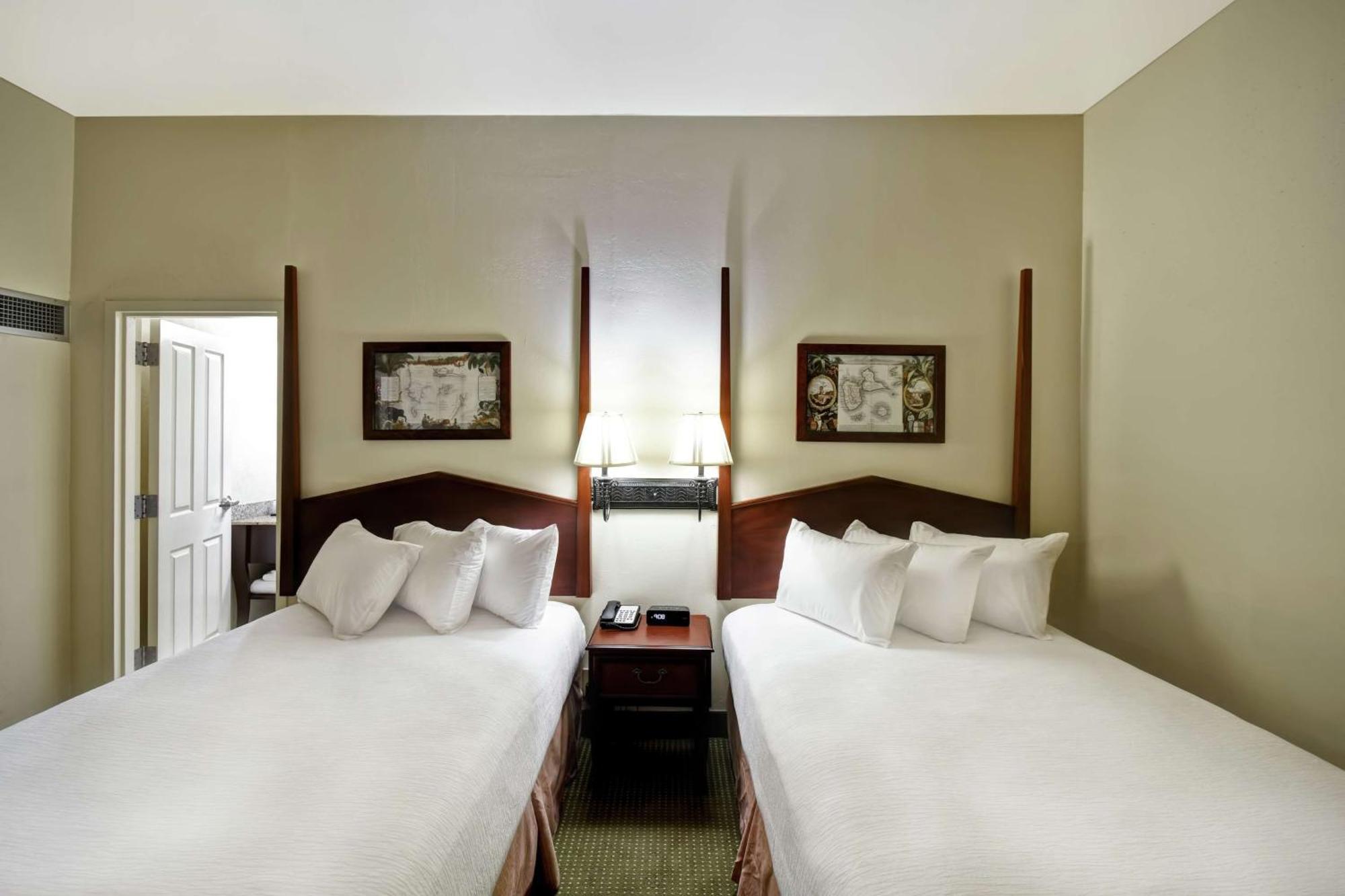 Suite Two Double Beds Non-Smoking