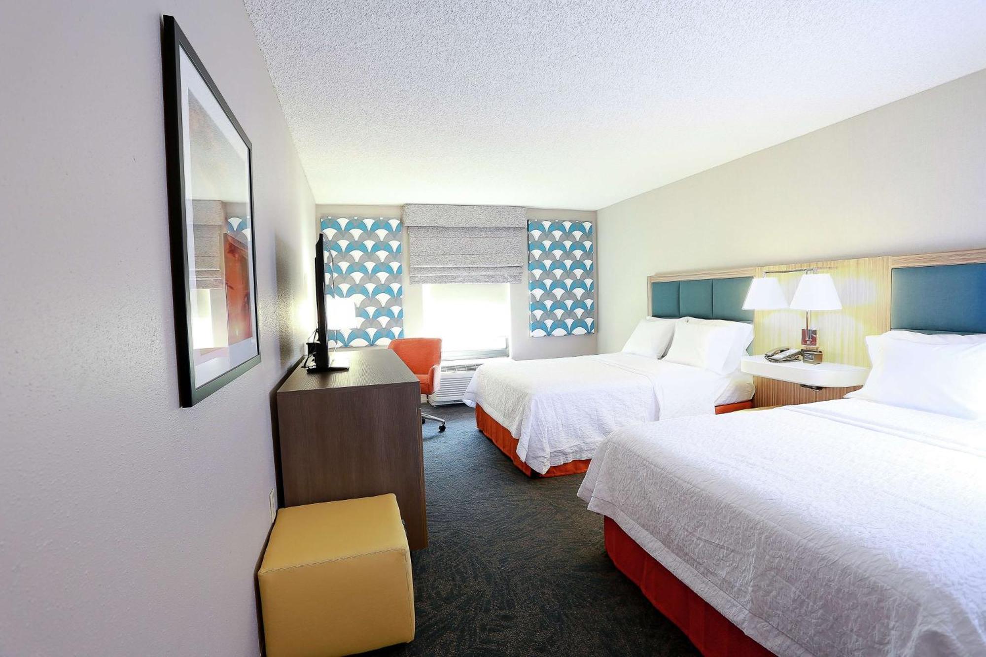 Queen Room Two Queen Beds Roll Shower Mobility Hearing Access or Non-Smoking