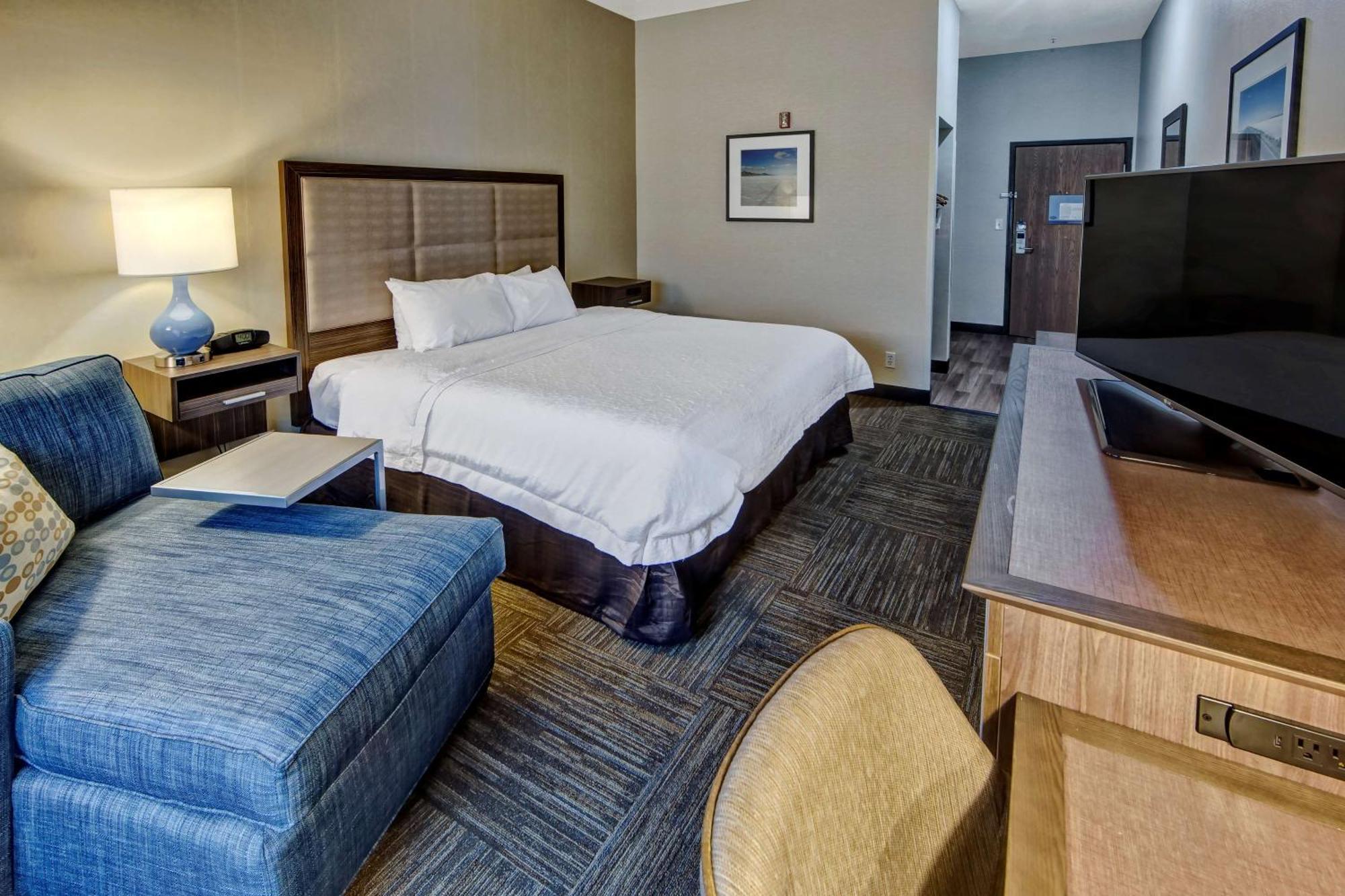 King Room Mobility Access or Non-Smoking