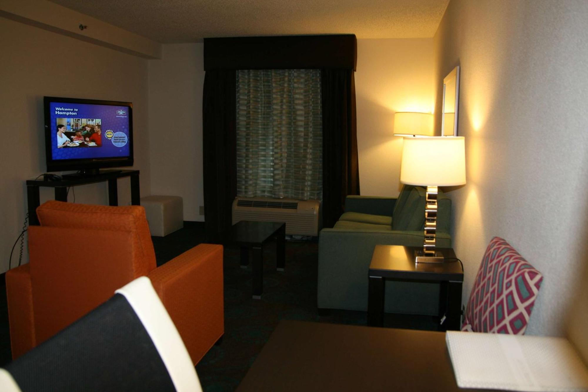 One-Bedroom King Suite with Sofa Bed and Garden Tub