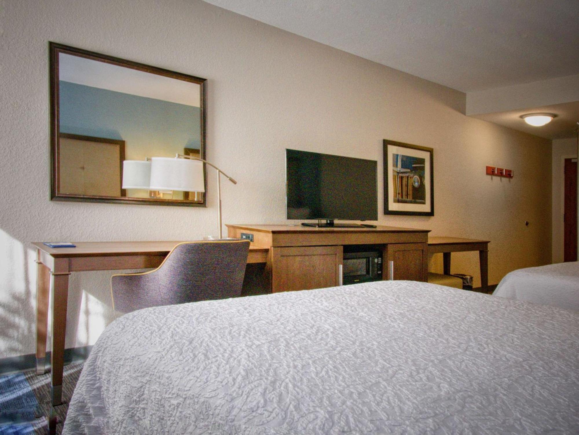 Room Two Queen Beds Non-Smoking