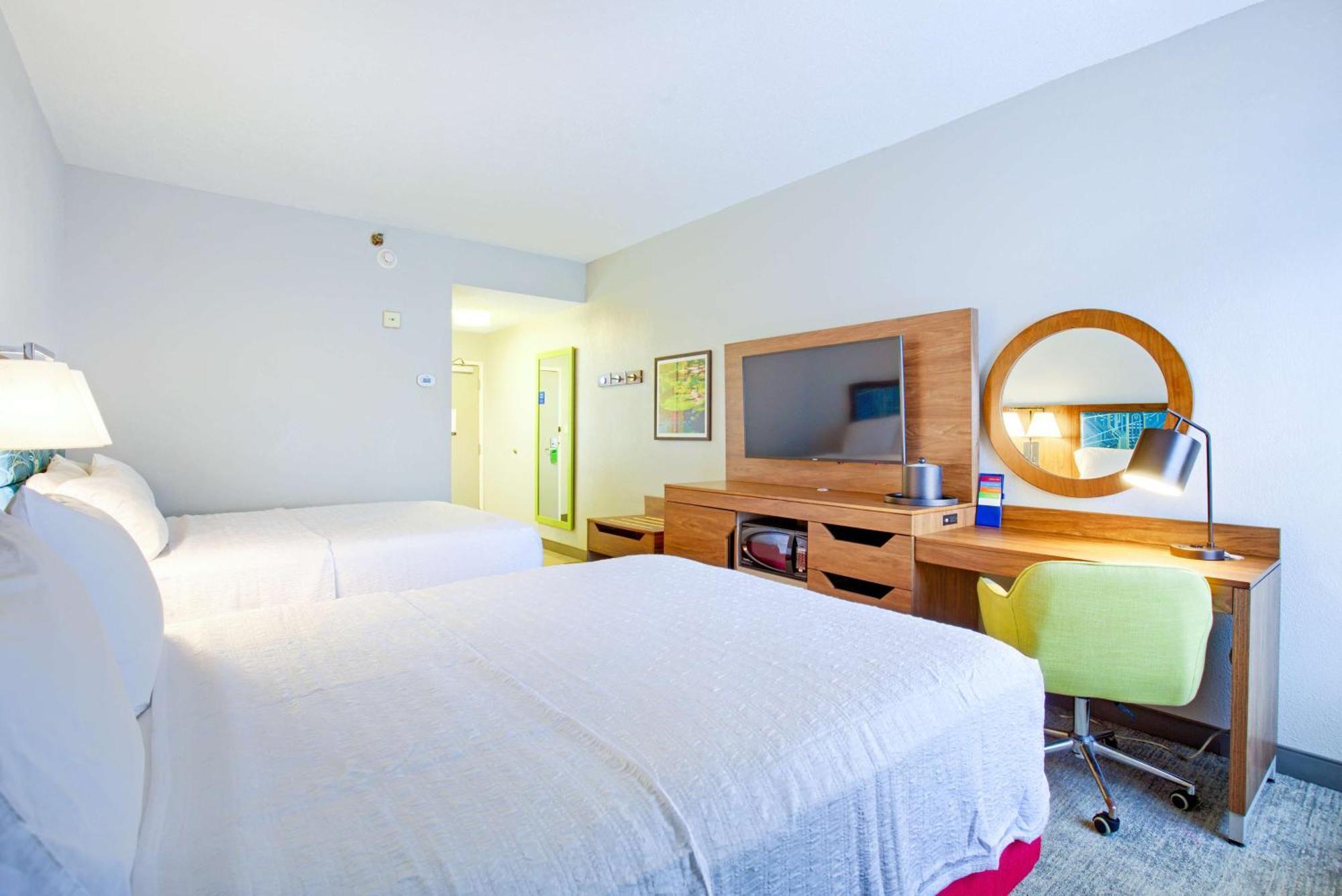 Room with Two Queen Beds - Non-Smoking